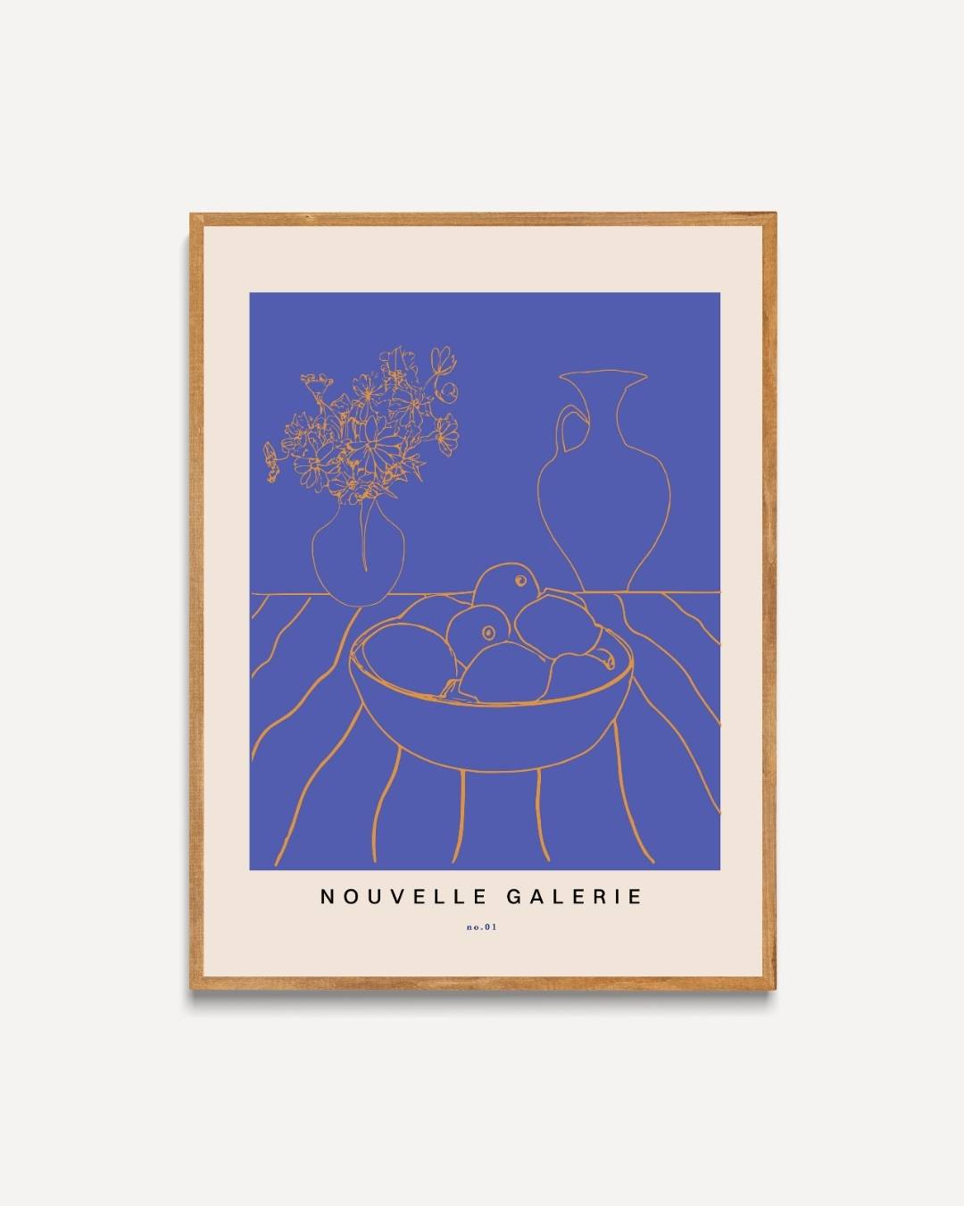 Diepblauw stilleven met vaas Poster – portret poster als wanddecoratie