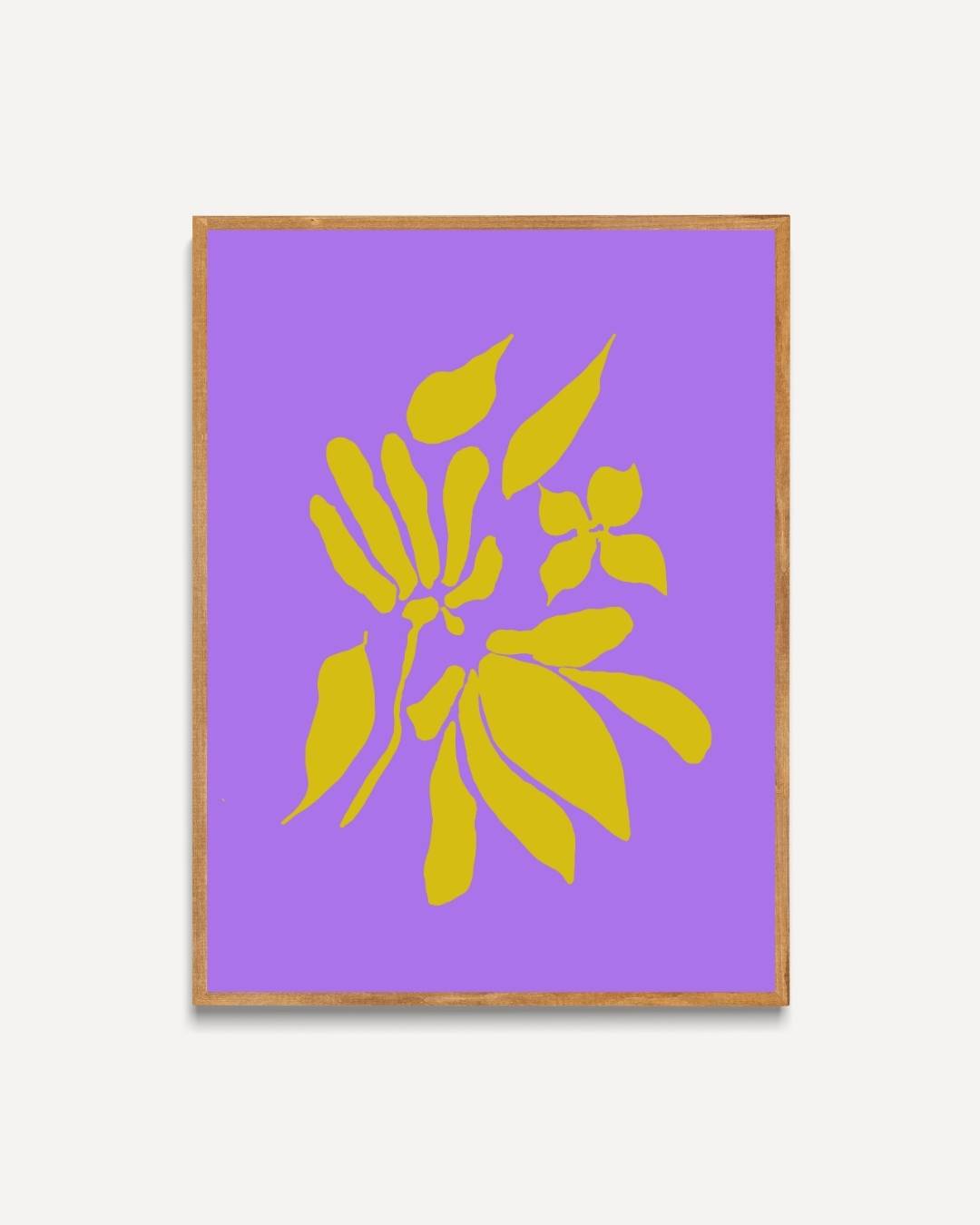 Gele abstracte bloemensilhouet op paarse achtergrond Poster – portret poster als wanddecoratie