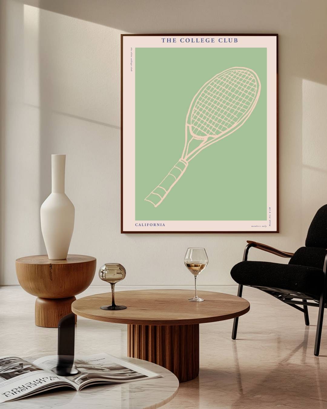 The College Club tennisracket Poster – staande poster voor modern interieur