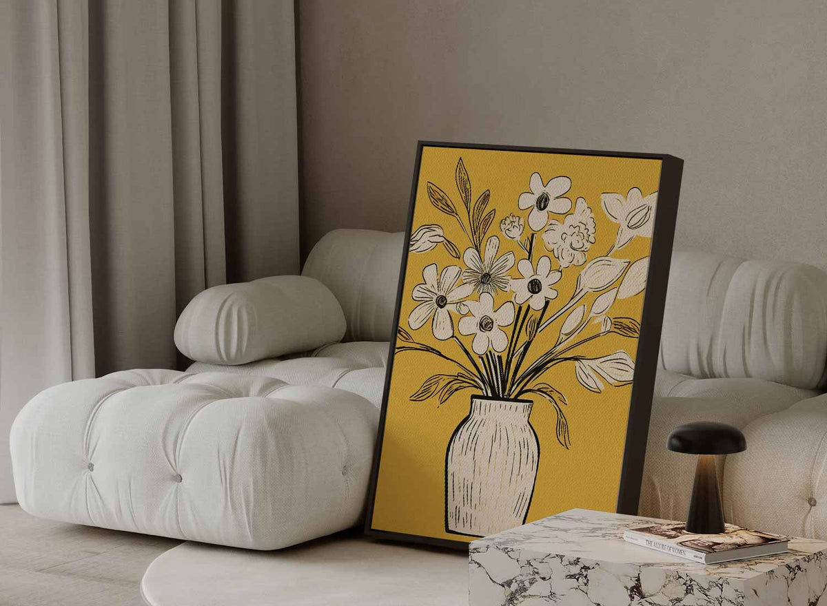Vaas met bloemen op geel – kunstwerk met zwarte baklijst