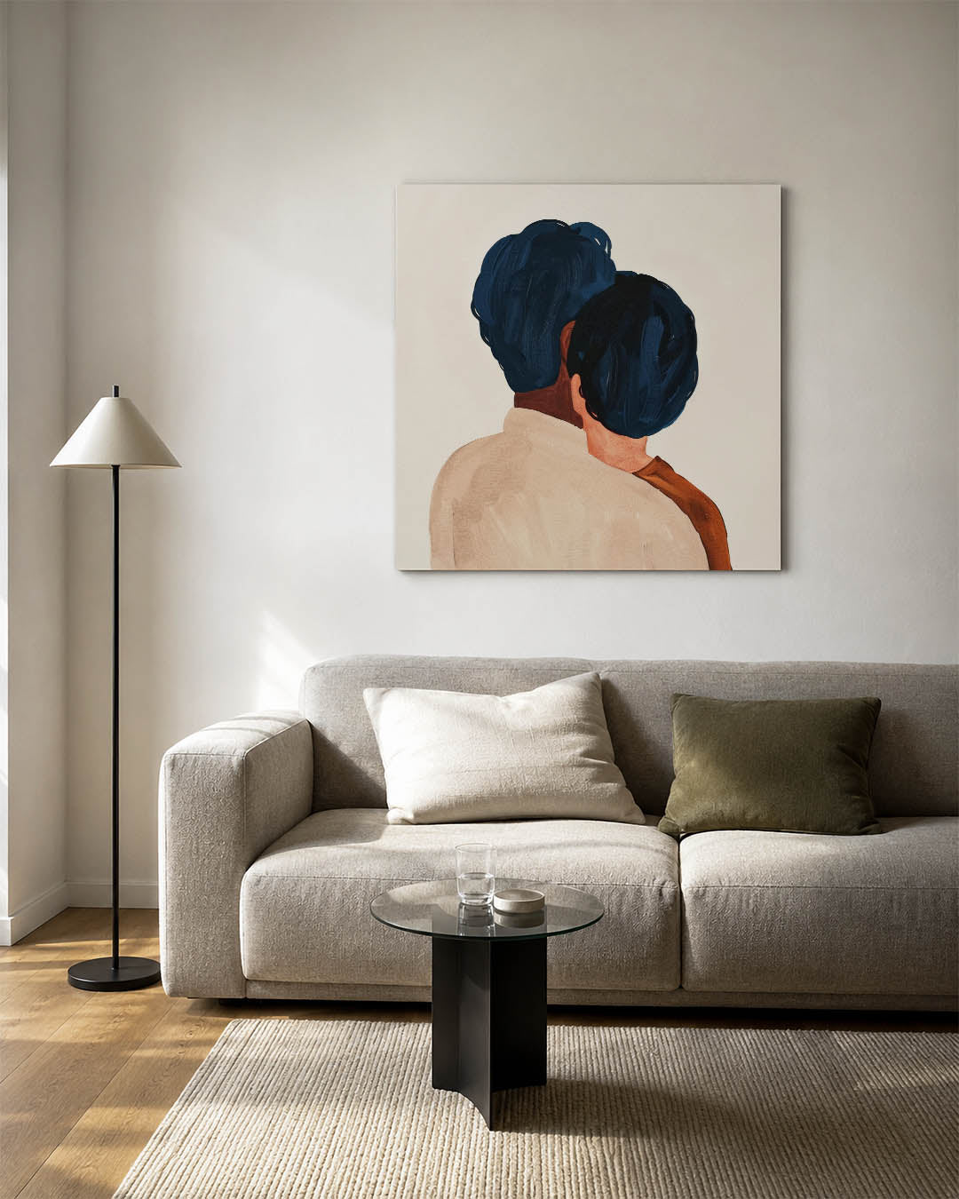 Intieme omhelzing kunstwerk – vierkante wanddecoratie – dit kunstwerk toont twee figuren in een omhelzing, met vloeiende