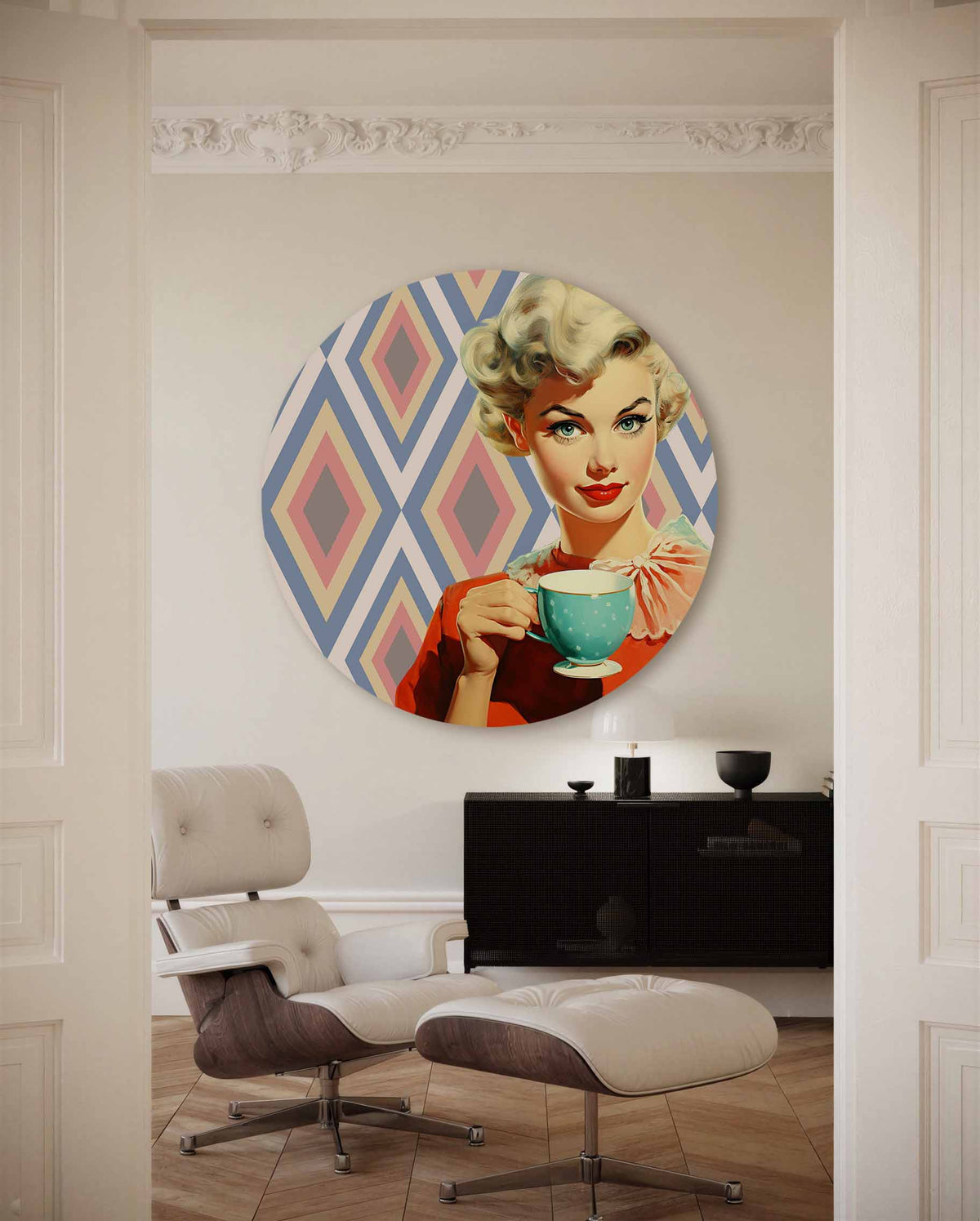 Vrouw met kopje – kleurrijke Pop Art muurcirkel voor aan de muur