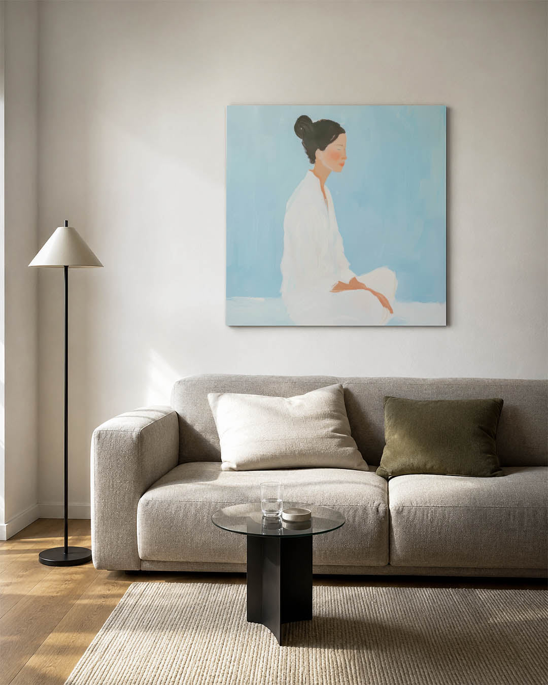 Serene meditatie kunstwerk – vierkante wanddecoratie – dit kunstwerk toont een zittende figuur in een rustige pose tegen een