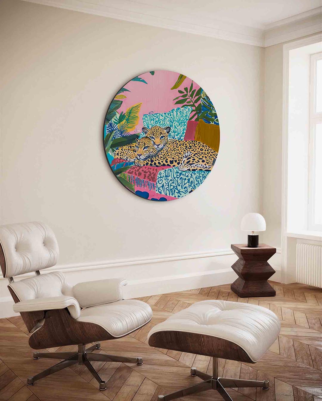 Luipaarden en bladeren – kleurrijke ronde wanddecoratie van WallArtistic