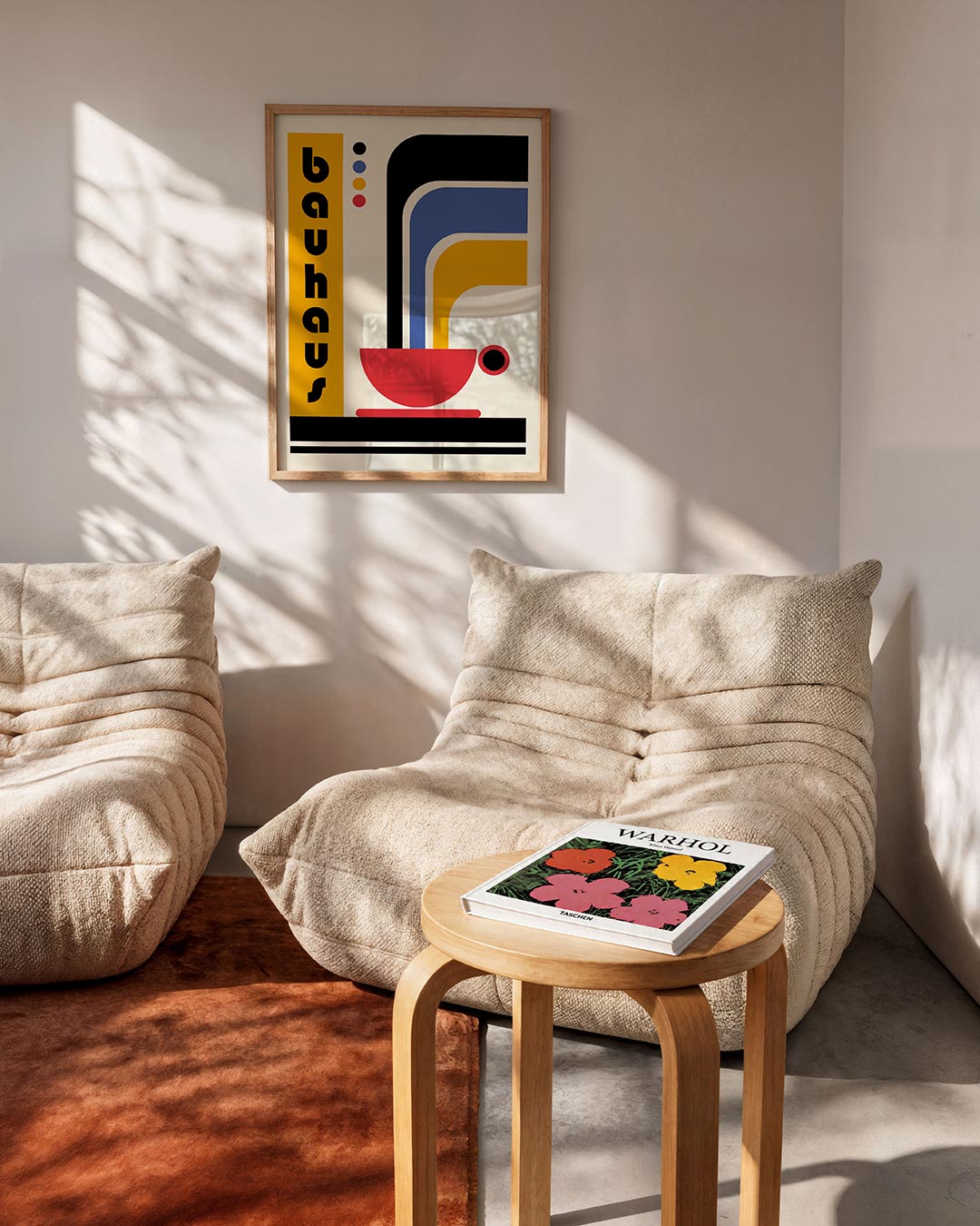 Kleurvlakken en lijnen – geometrische Bauhaus poster in staand formaat