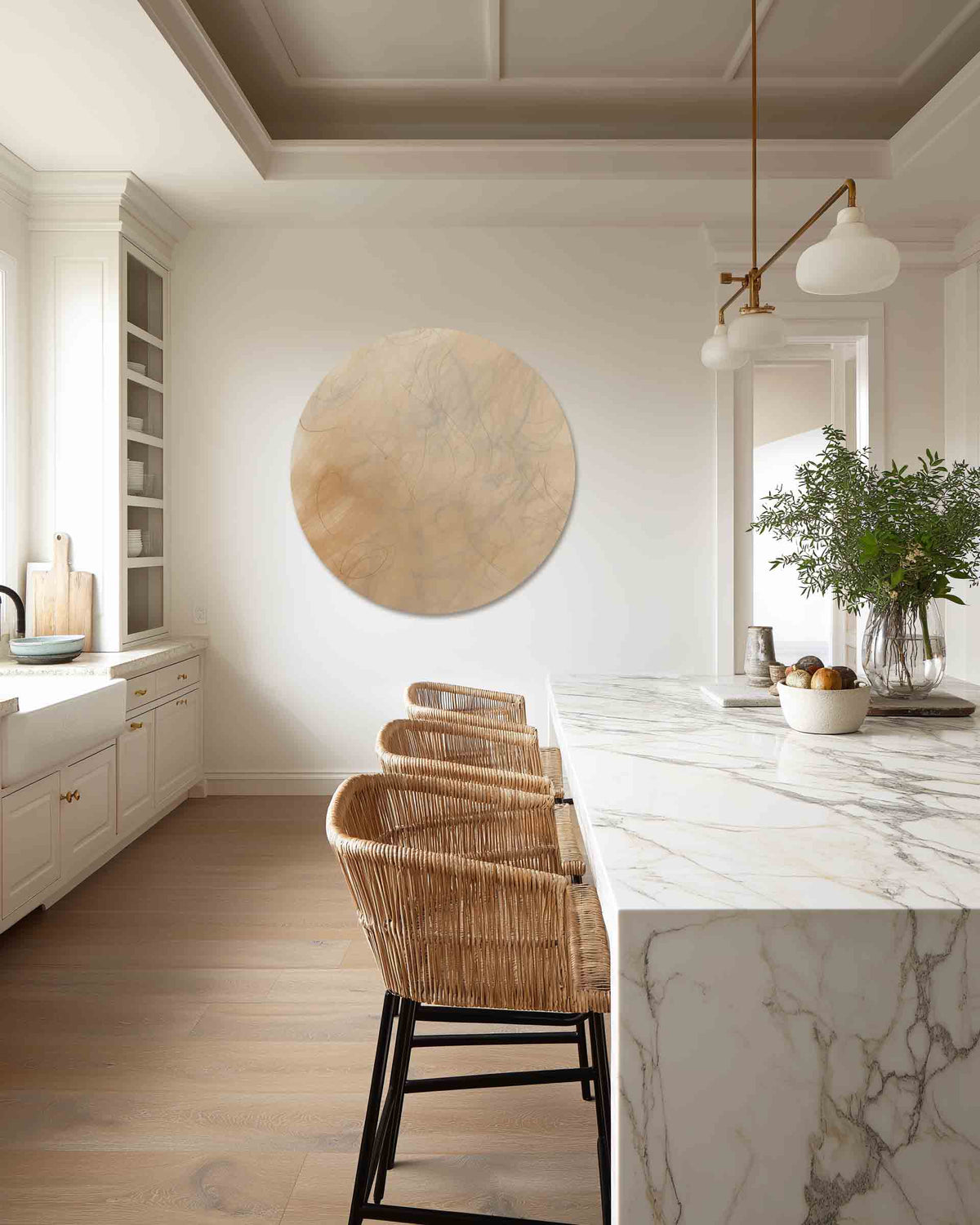 Beige lijnen – abstracte muurcirkel als ronde wanddecoratie
