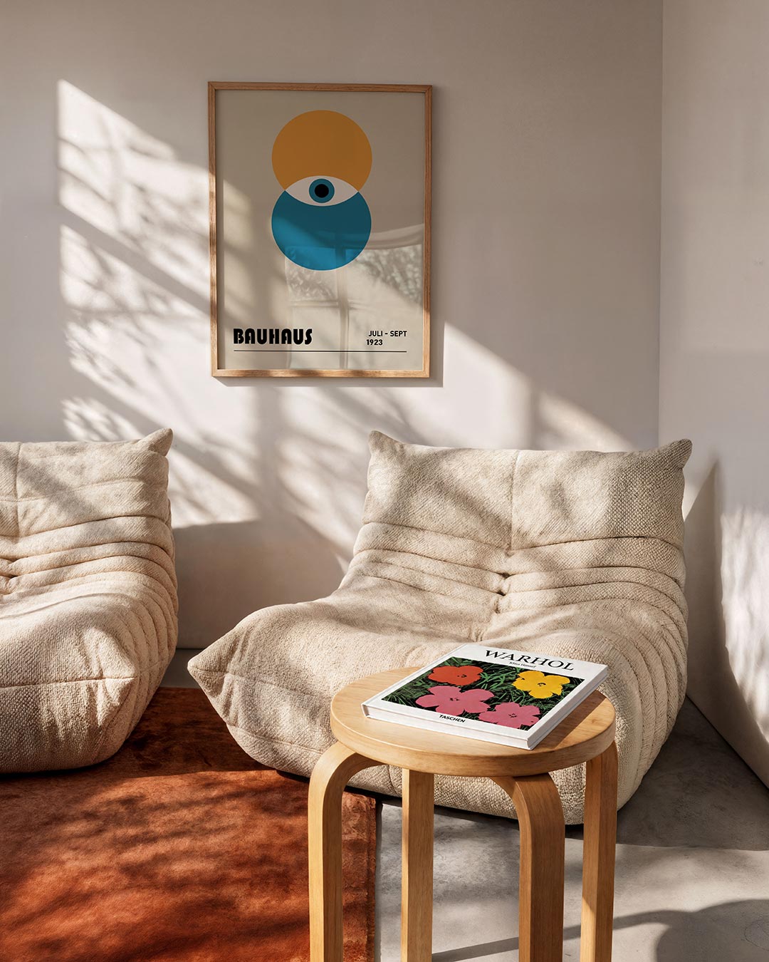 Cirkelvormen en lijnen – geometrische Bauhaus poster in staand formaat
