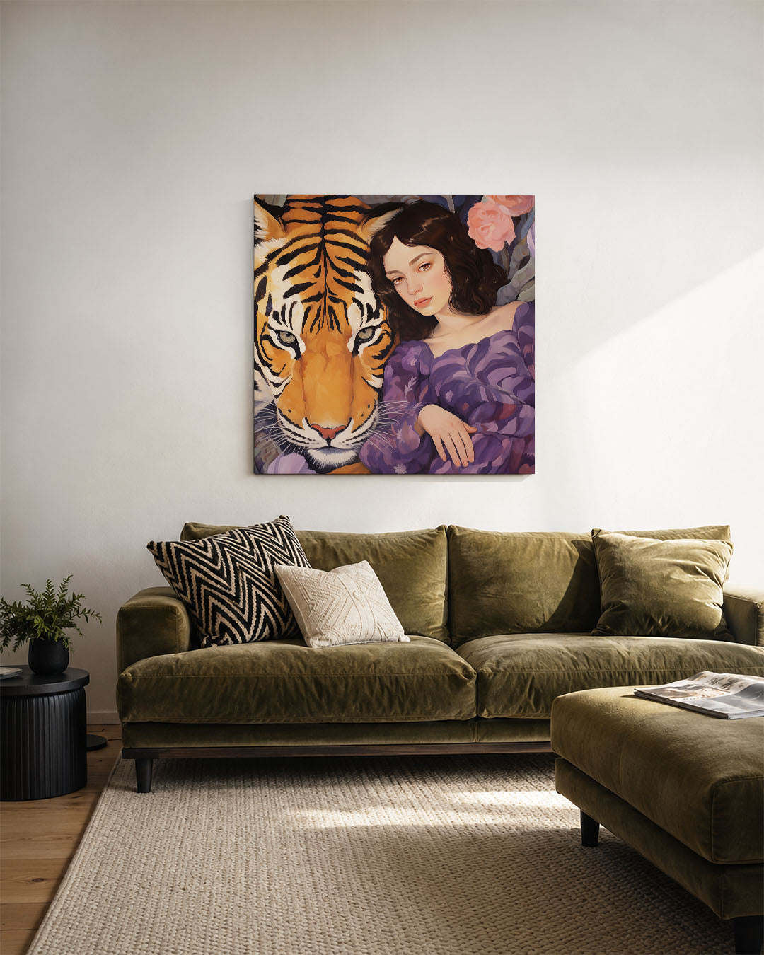 Dromerige tijger kunstwerk – derde productweergave – dit kunstwerk toont een vrouw naast een tijger, omgeven door bloemen. De