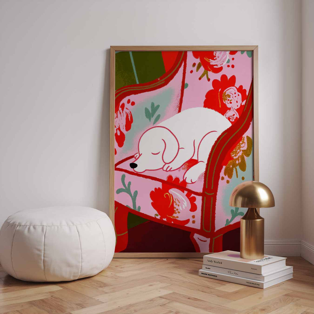 Cozy Hond op Bloemenstoel – dieren poster in staand formaat