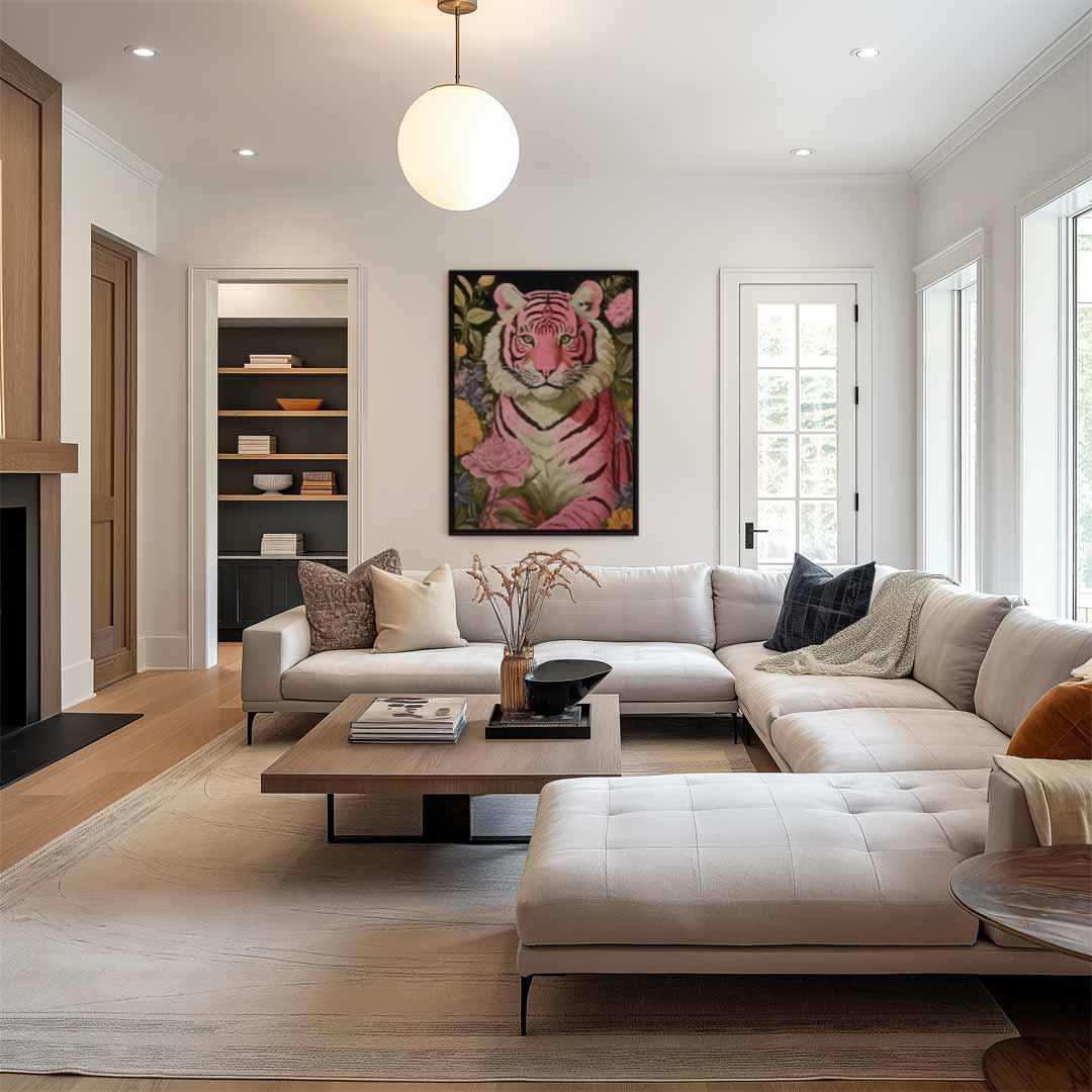Roze Tijger in Bloemenzee – dibond wanddecoratie in staand formaat