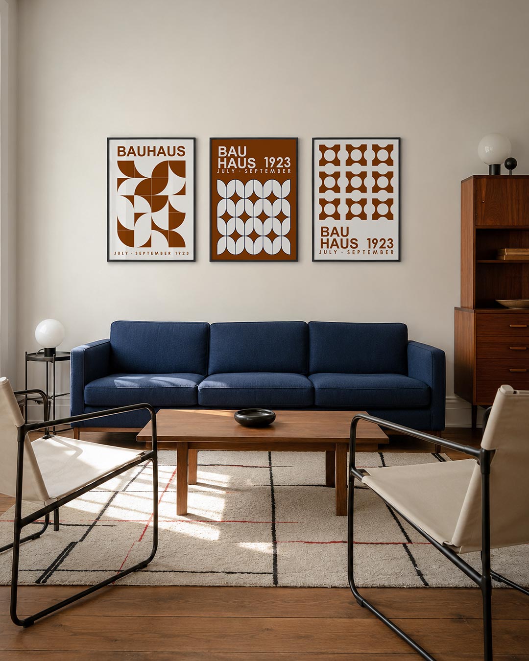 Vorm en kleur driedelige posterset – deze posterset in drie delen toont een dynamisch spel van bruine en witte halve cirkels