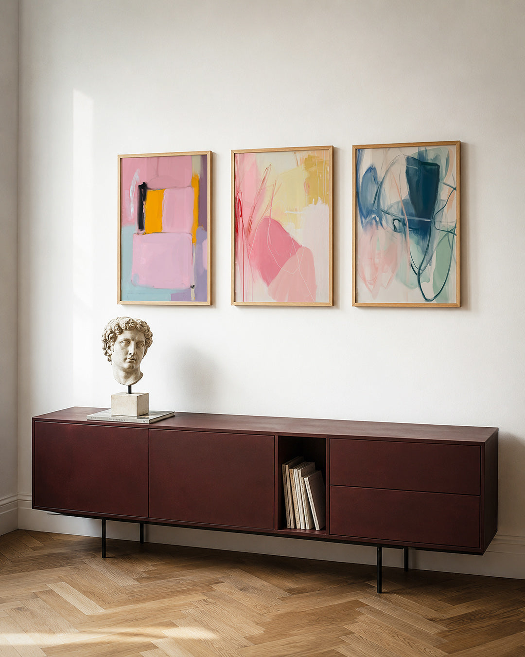 Vorm en kleur posterset – tweede productweergave – deze posterset in drie delen toont zachte roze vlakken met