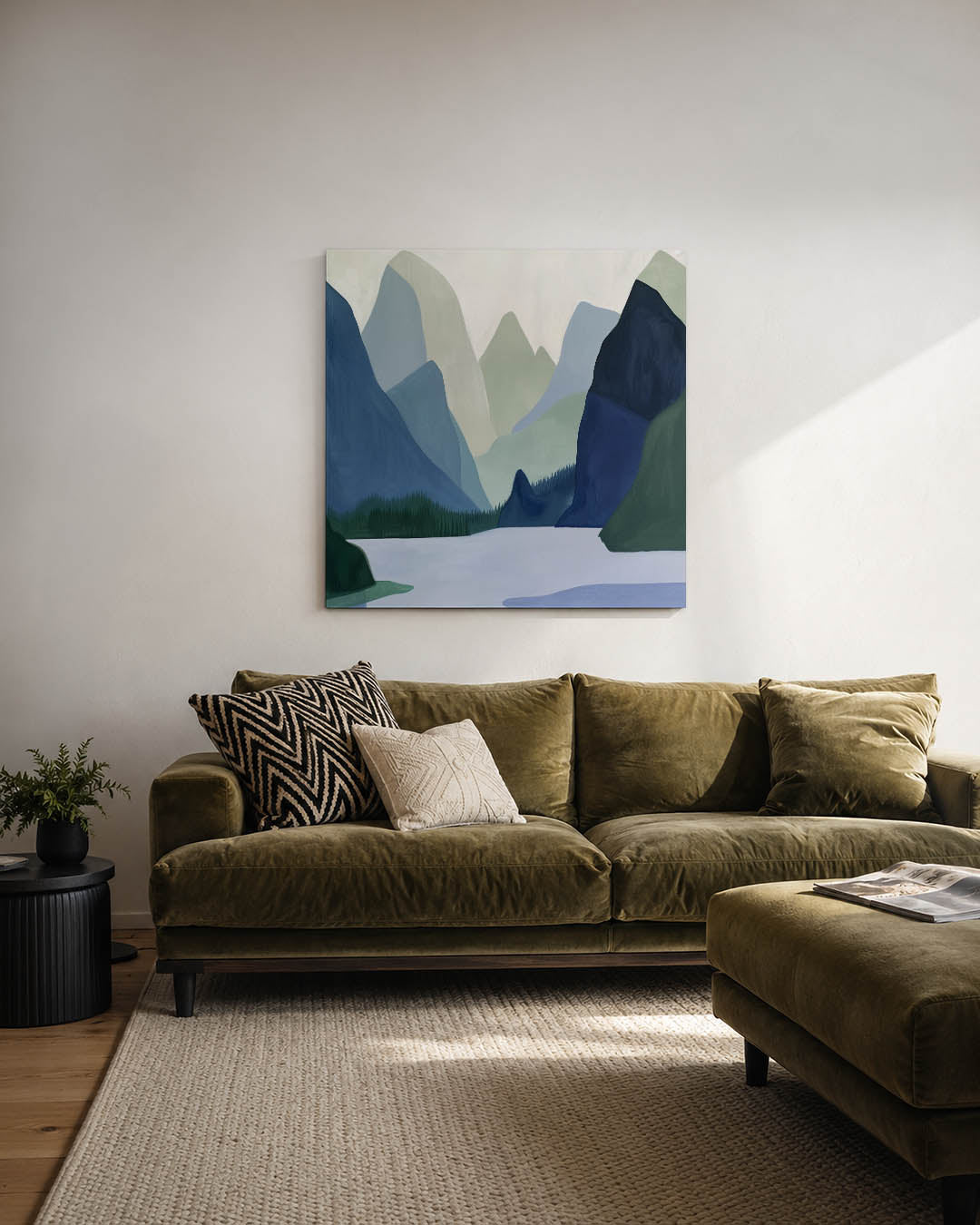 Serene berglandschap kunstwerk – derde productweergave – dit werk toont een rustig berglandschap met zachte lijnen en