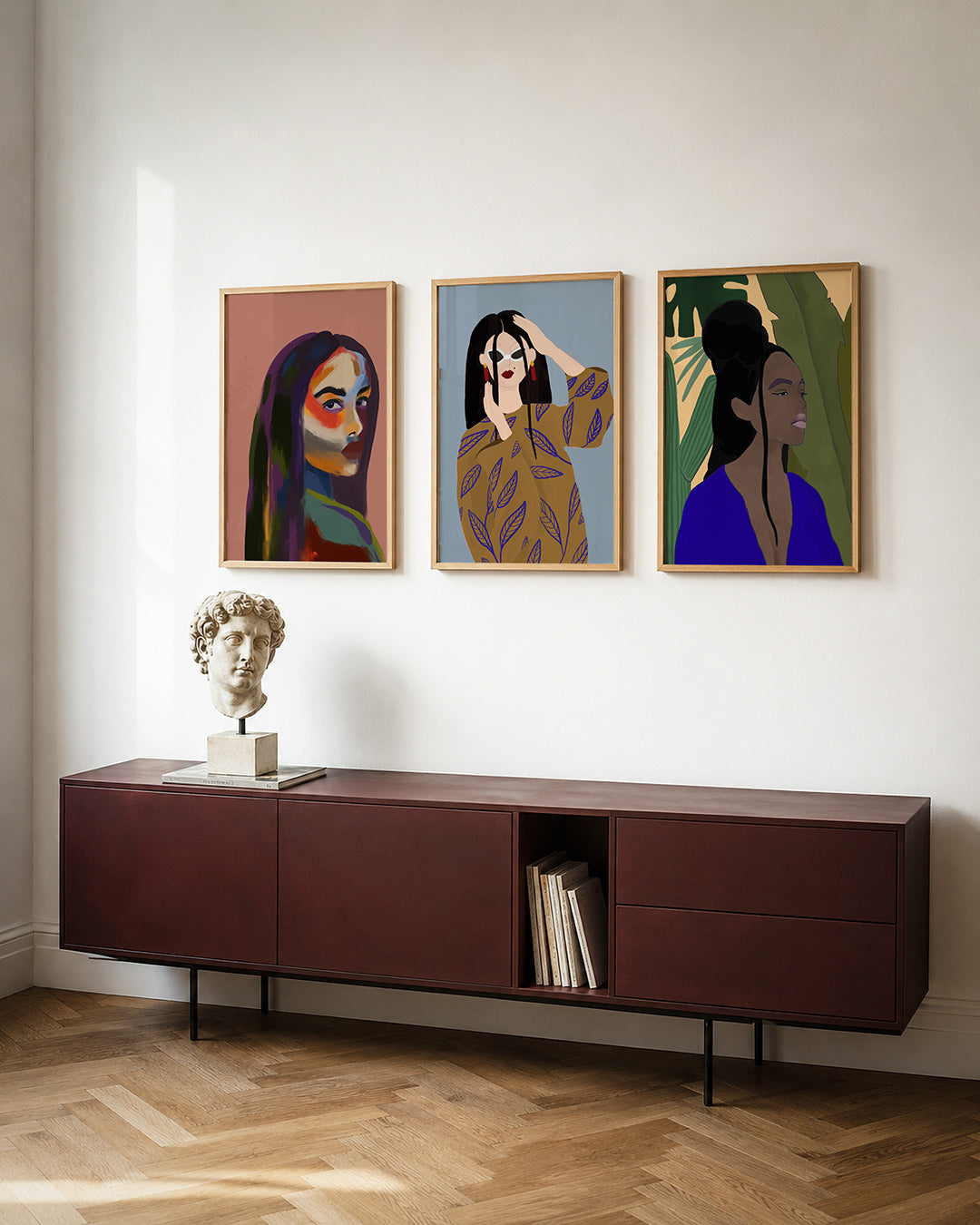 Kleurrijke portretvlakken posterset – tweede productweergave – deze posterset in drie delen toont een portret met