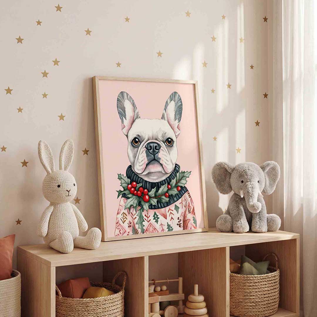 Franse bulldog met kersttrui – staande kinderkamer wanddecoratie van WallArtistic