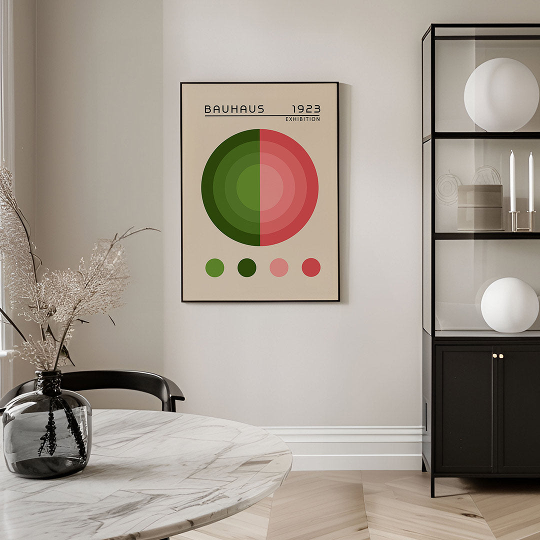 Cirkelvormen en kleur – geometrische Bauhaus poster in staand formaat