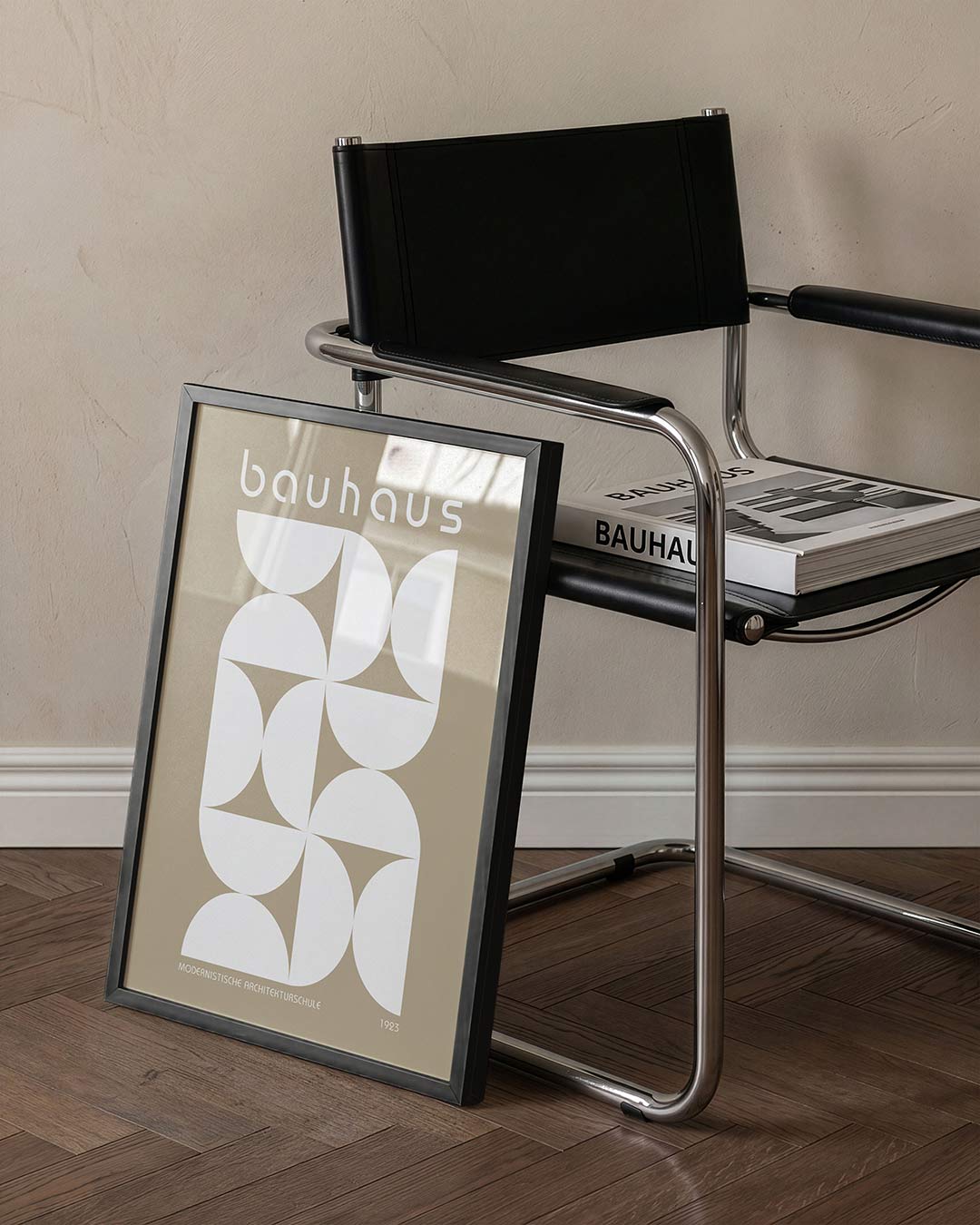 Vormritme en balans – staande Bauhaus poster voor aan de muur