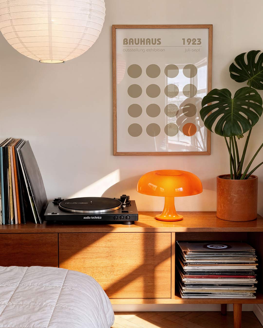 Cirkelpatroon en kleur – geometrische Bauhaus poster in staand formaat