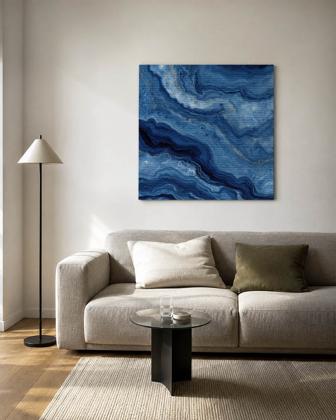 Golvende blauwe patronen kunstwerk – vierkante wanddecoratie – dit werk toont vloeiende, golvende lijnen in verschillende