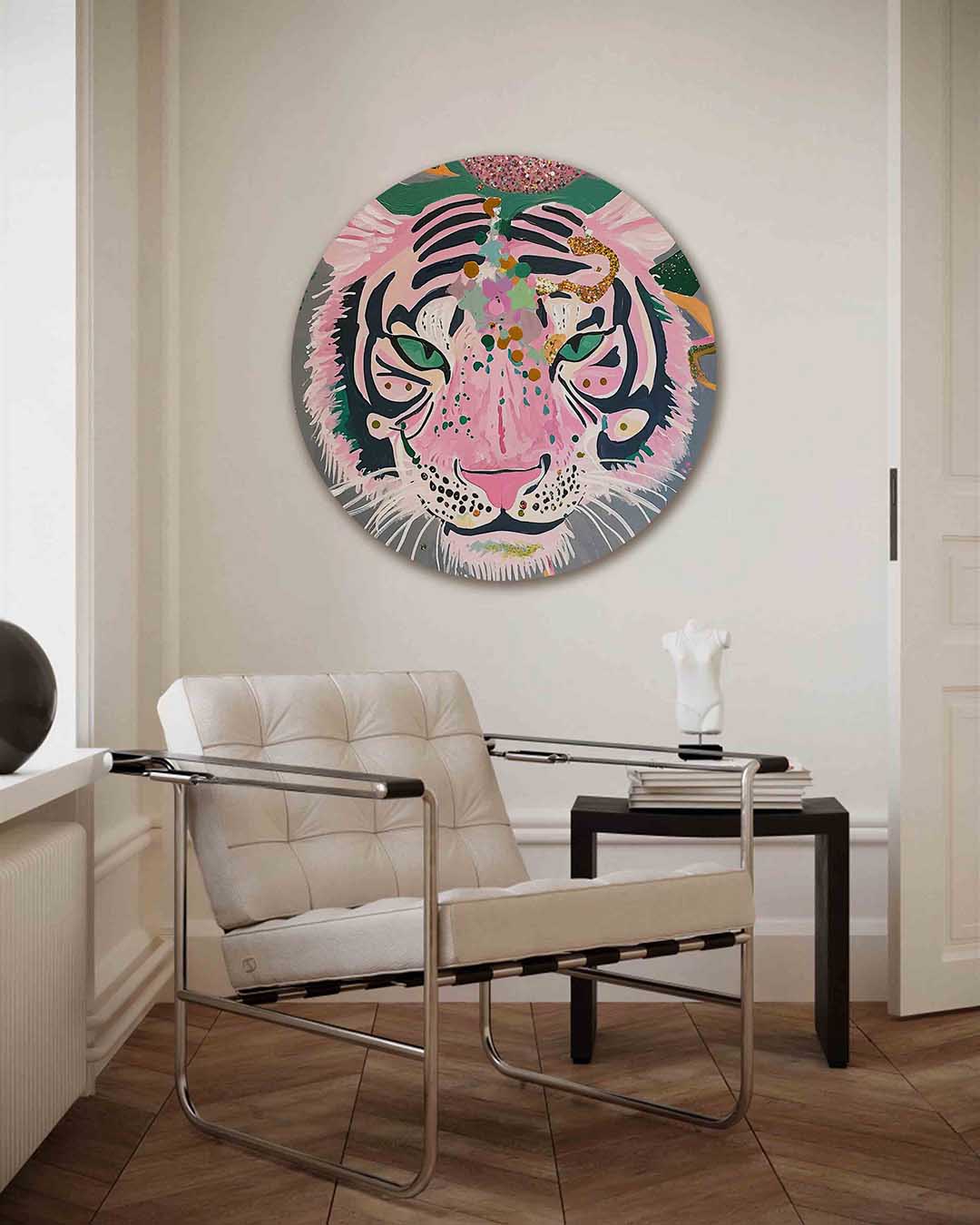 Roze tijger – kleurrijke illustratie muurcirkel als wanddecoratie