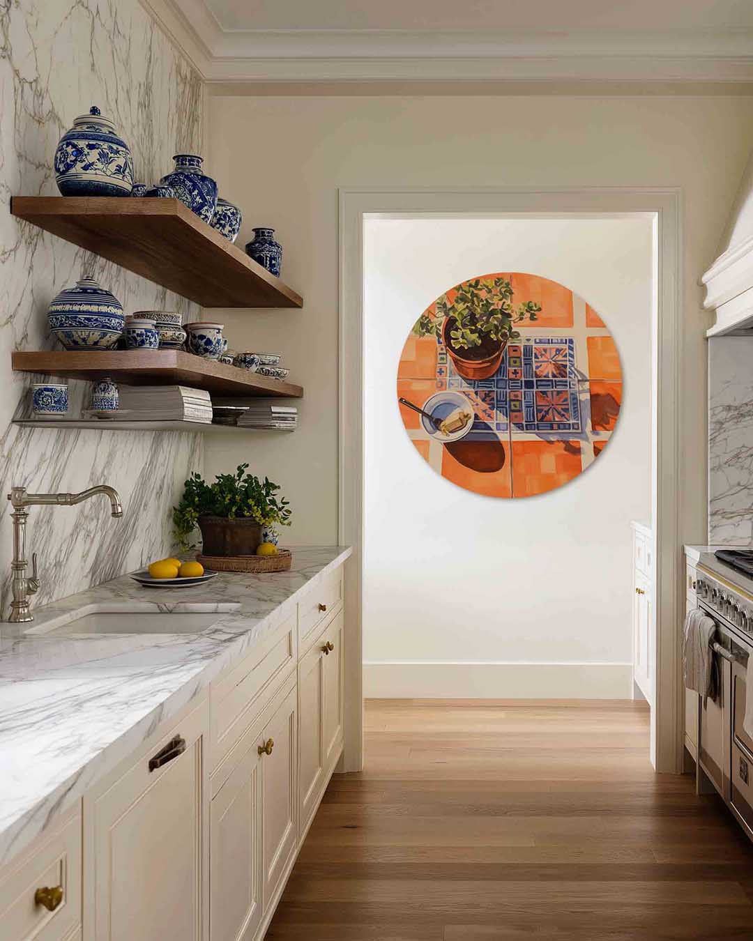 Plantenpot op tegeltafel – moderne abstracte muurcirkel voor aan de muur