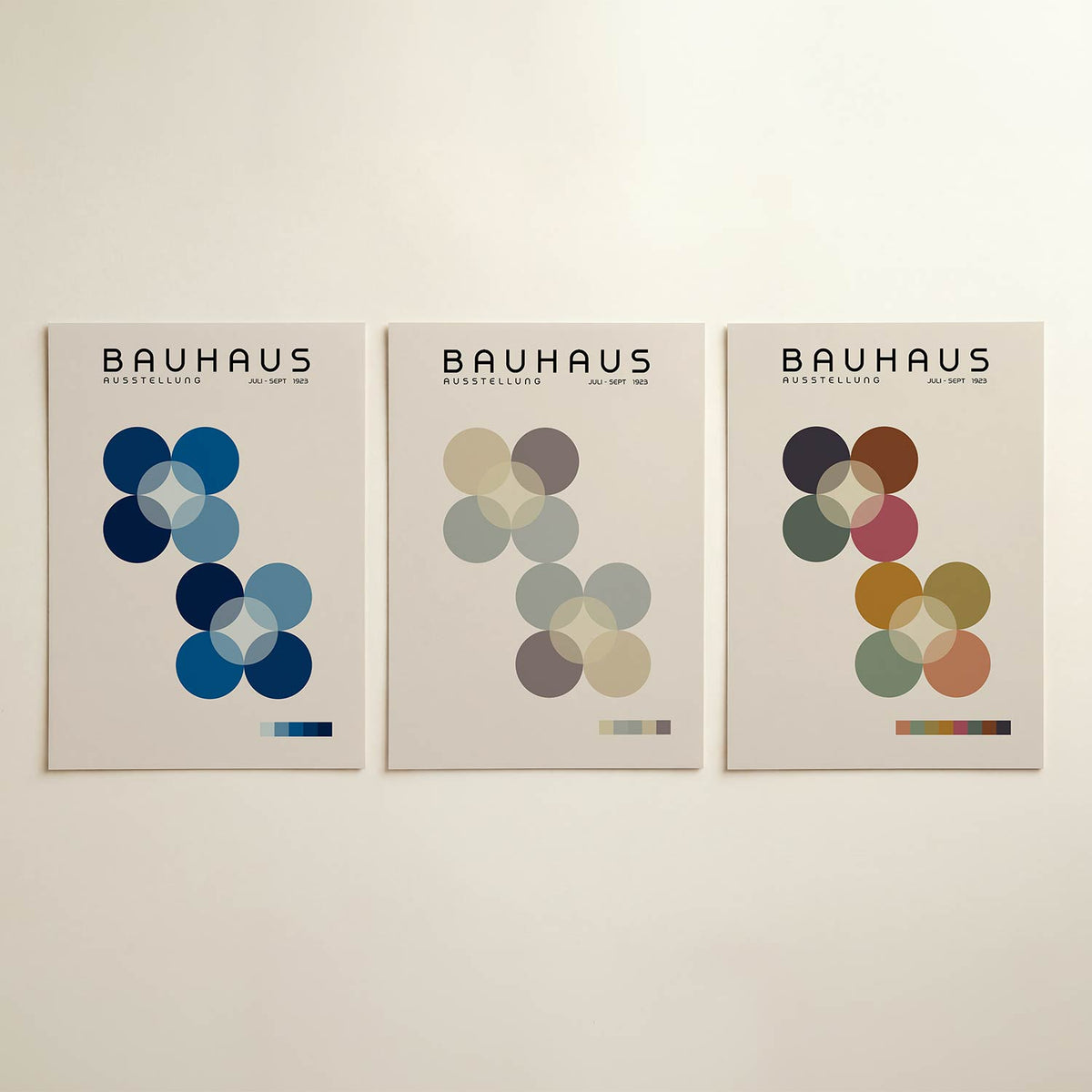 Kleurvolle cirkelharmonie posterset – detailweergave – deze posterset in drie delen toont een spel van overlappende cirkels