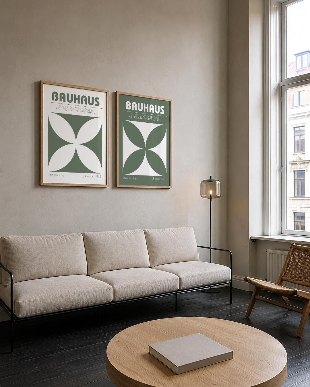 Vorm en balans Posterset-Bauhaus-geïnspireerde geometrische posters in een modern interieur
