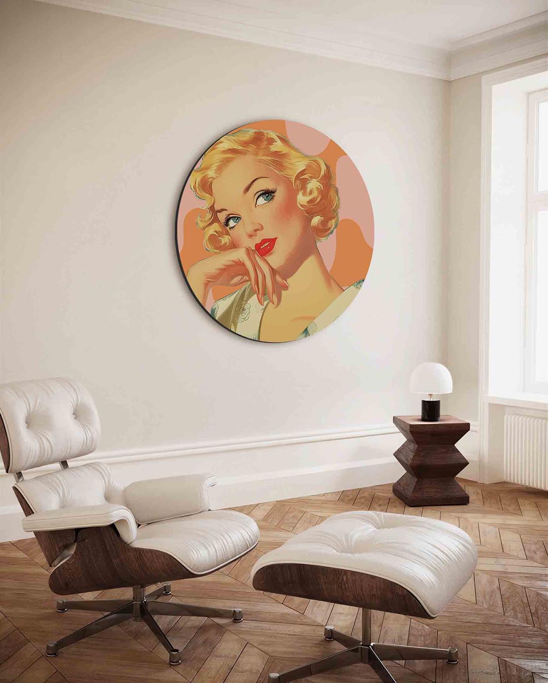 Blonde vrouw – ronde Pop Art wanddecoratie van WallArtistic