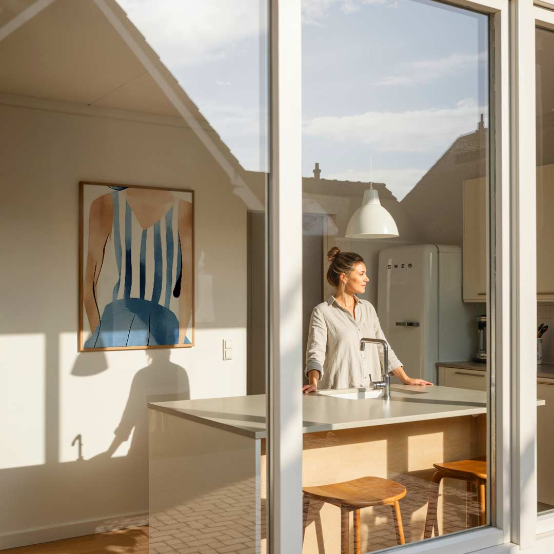 Moderne Kunstzinnige Modeposter – vrouwelijke portretposter in staand formaat