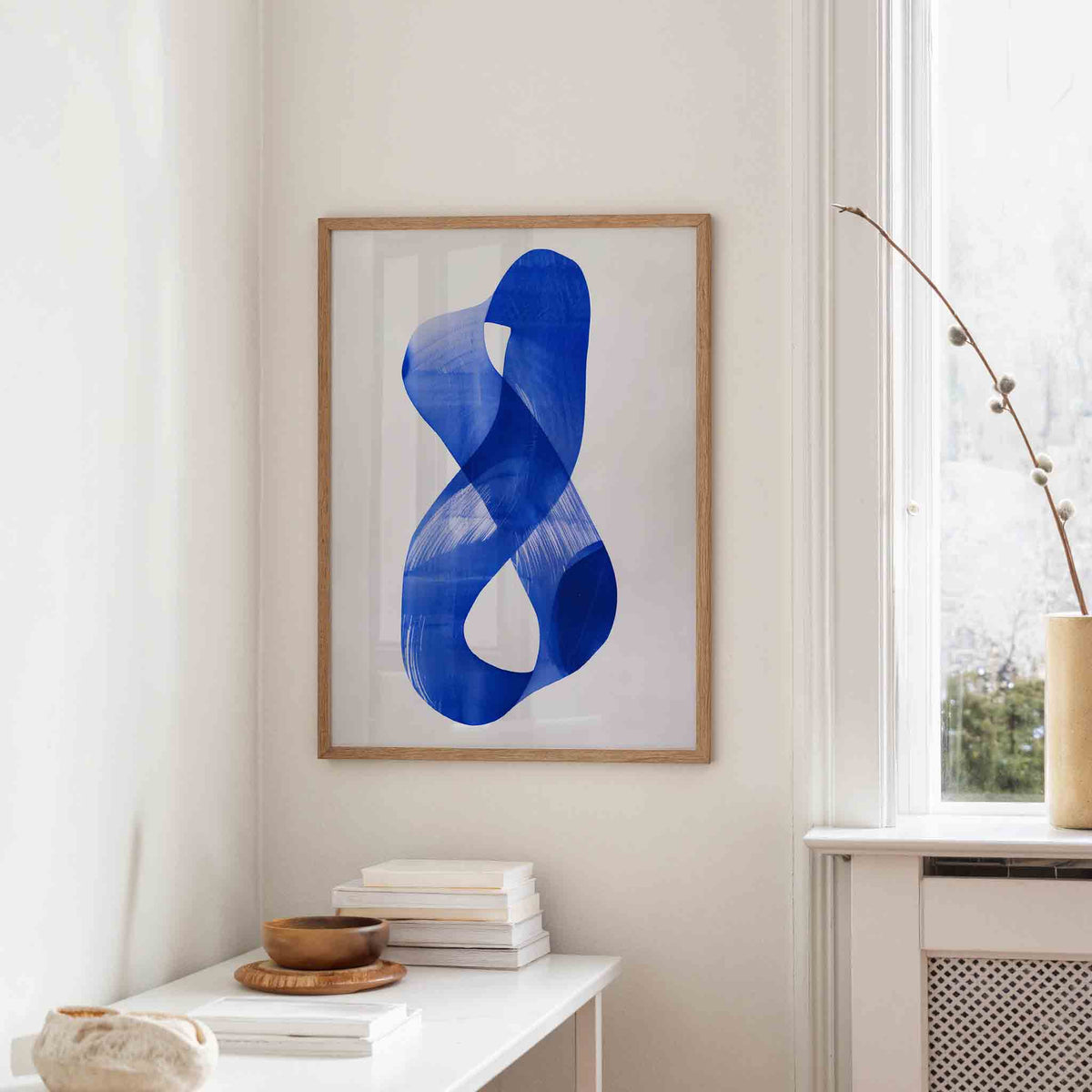 Abstracte blauwe vorm – staande hedendaagse wanddecoratie van WallArtistic