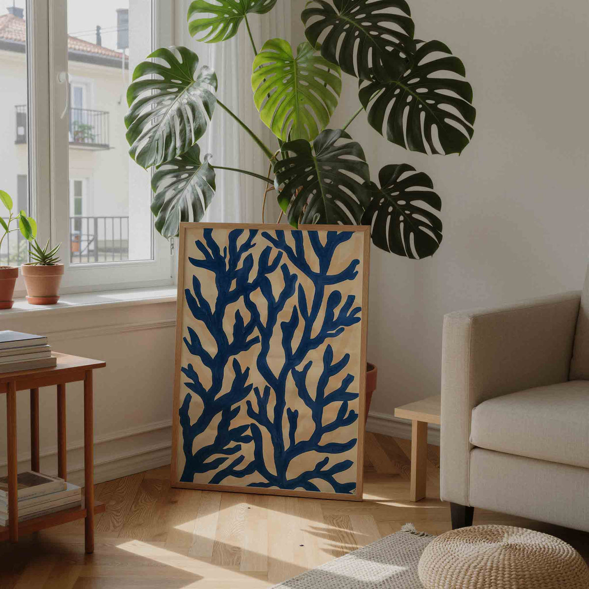 Blauwe takken op beige – moderne illustratie als portret poster