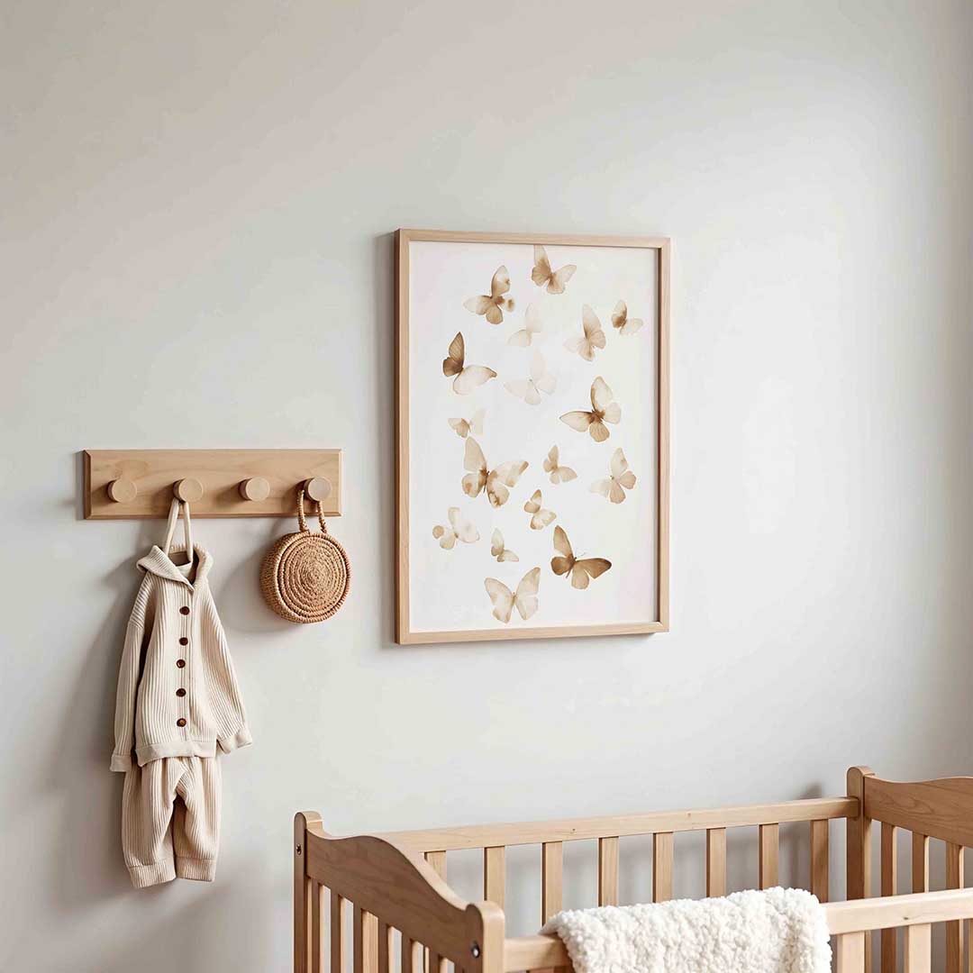 Vlinders in beige – kinderposter in staand formaat