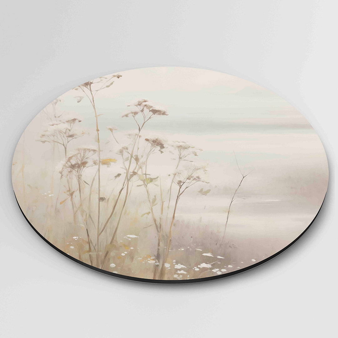 Bloemen en mistige horizon – ronde wanddecoratie met abstract ontwerp