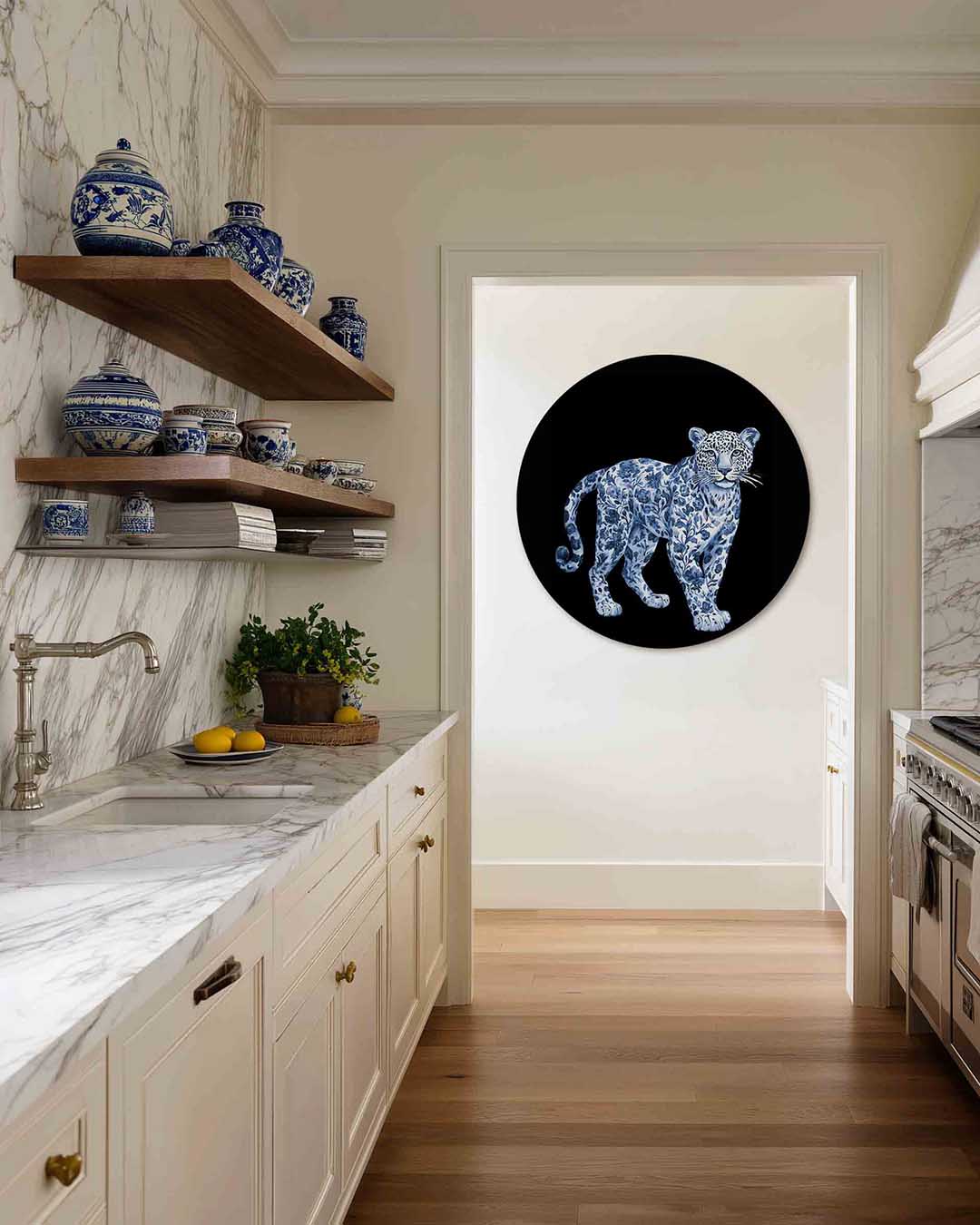 Blauwe luipaard – kleurrijke Pop Art muurcirkel voor aan de muur