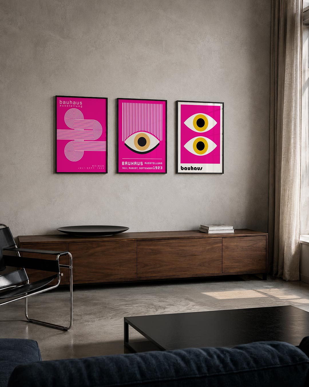 Lijnen en cirkelpatronen driedelige posterset – deze poster toont een levendige roze achtergrond met witte, parallelle lijnen