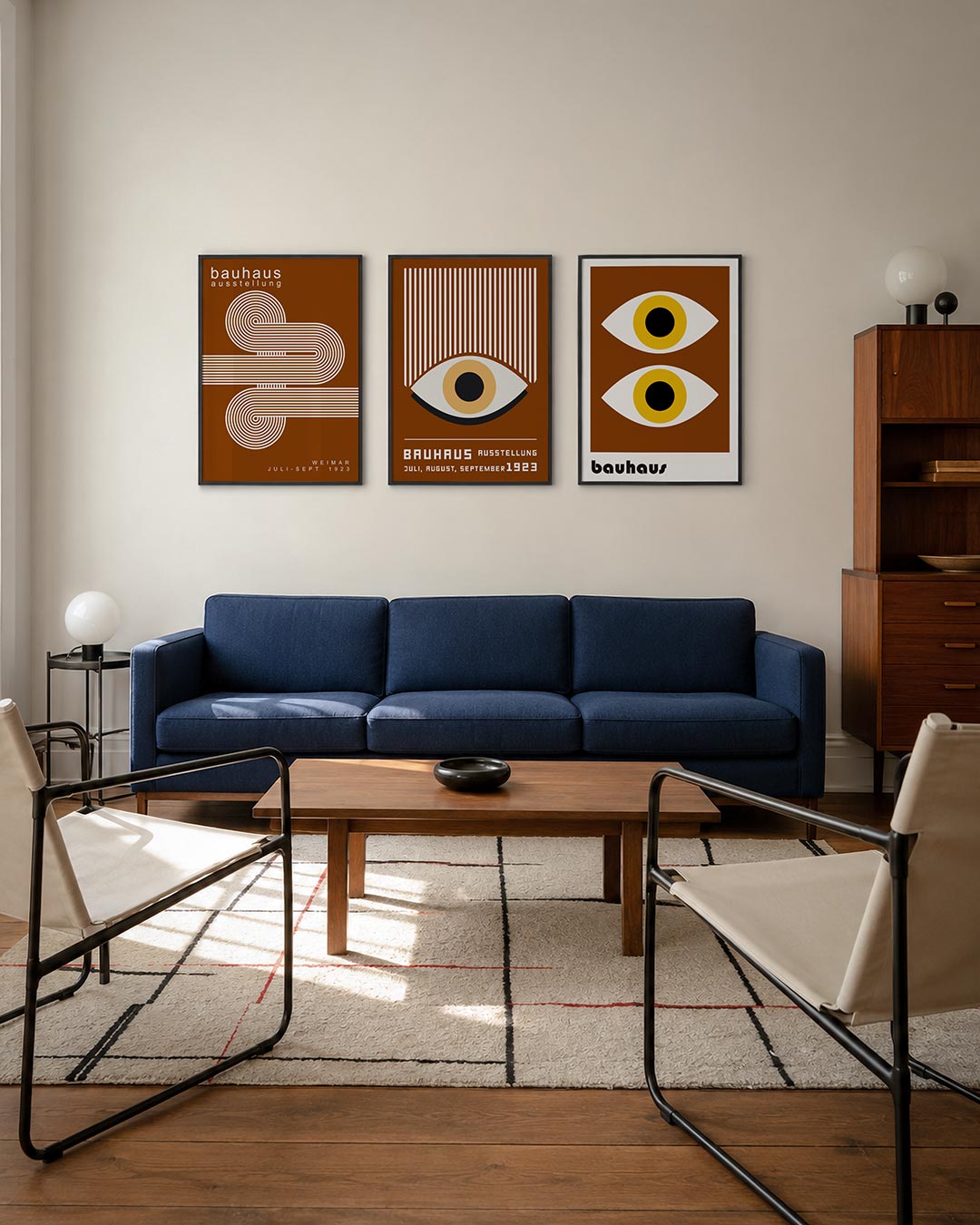 Lijnen en vlakkenspel driedelige posterset – deze posterset in drie delen toont een ritmisch lijnenspel van witte lijnen op