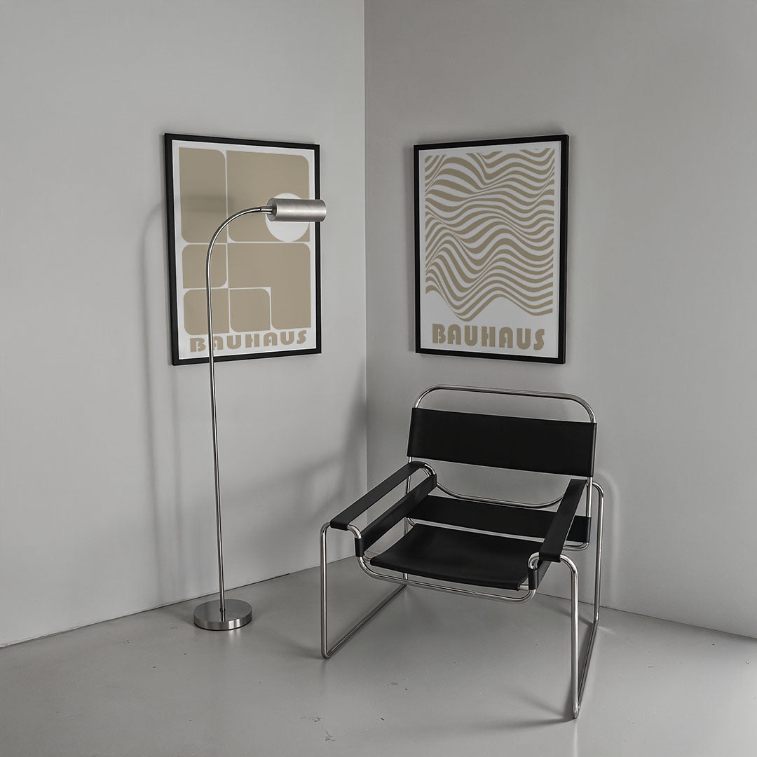 Vorm en balans Posterset-Bauhaus-geïnspireerde geometrische posters in een modern interieur