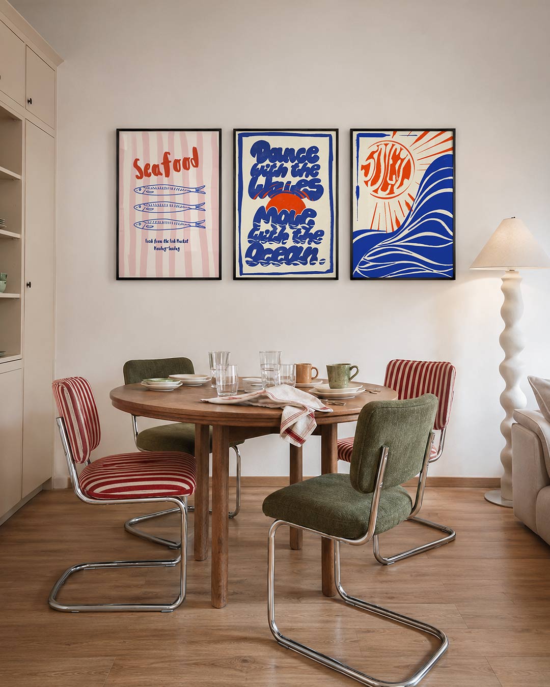 Vissen en strepen driedelige posterset – deze posterset toont drie blauwe vissen op een achtergrond