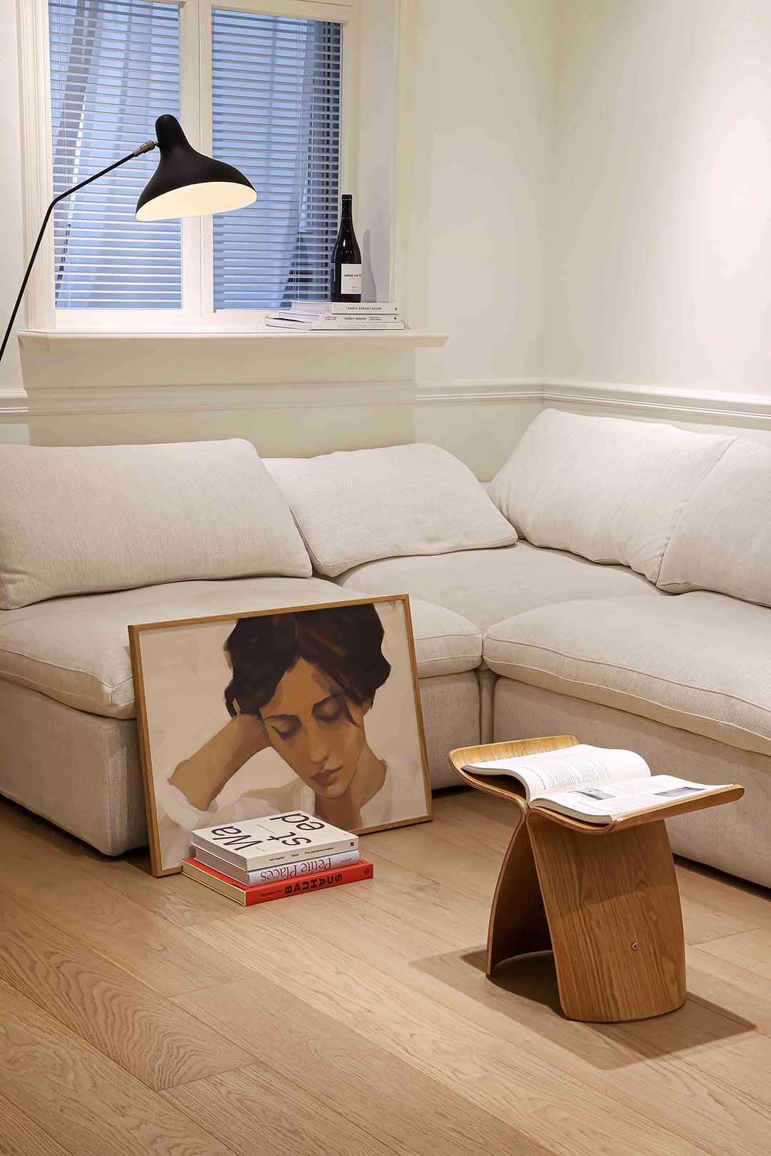 Vrouw met gesloten ogen – vrouwelijke portretkunst als landscape poster