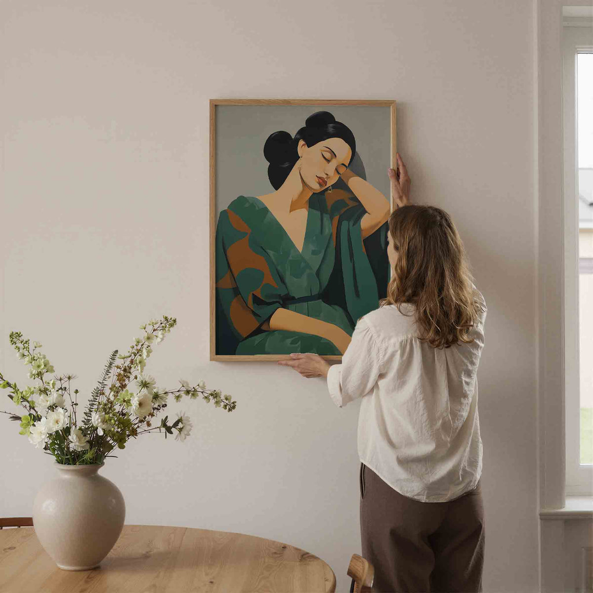 Vrouw in groene jurk – botanische wandkunst als portret poster