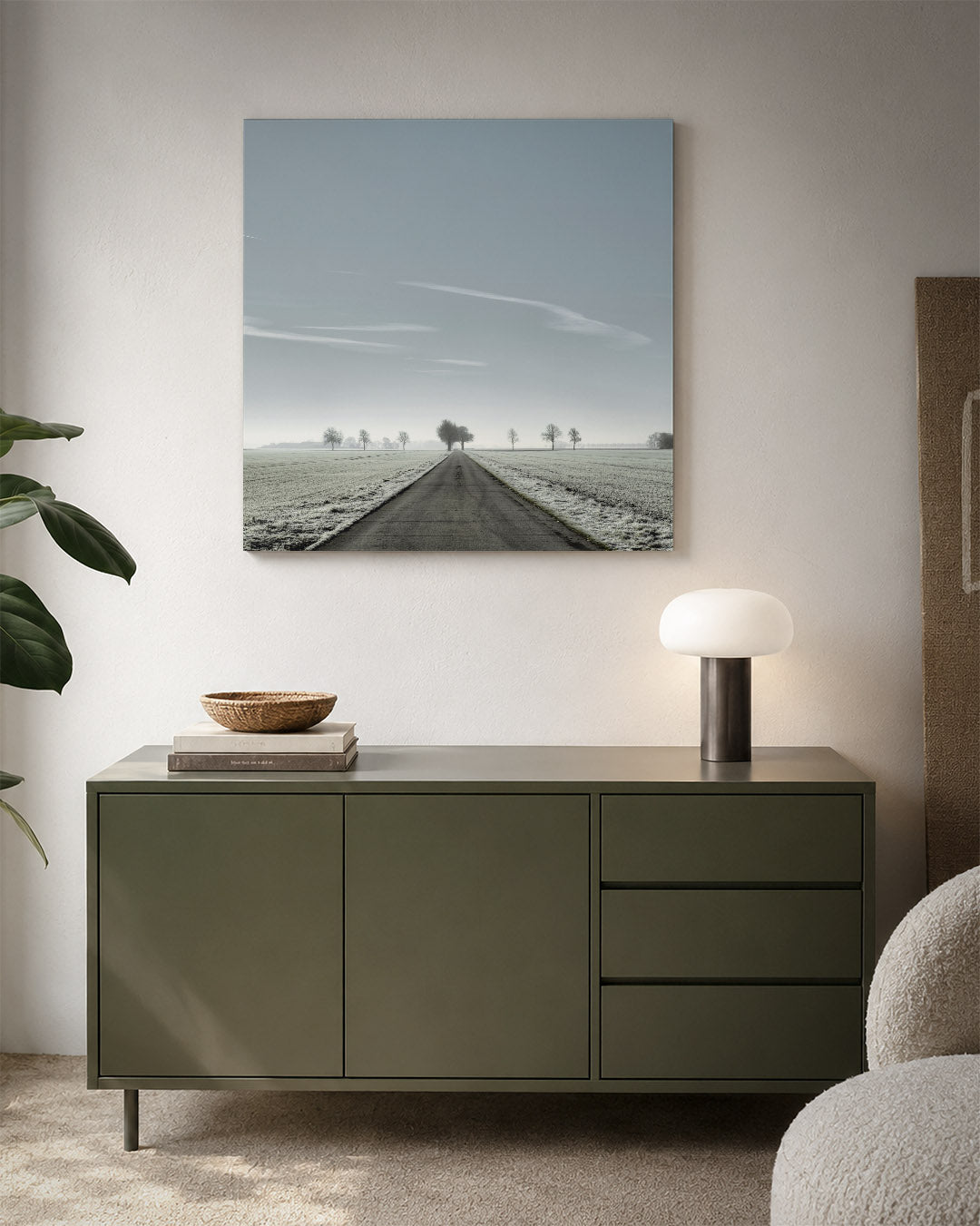 Rustige weglandschap kunstwerk – detailweergave – een lange weg strekt zich uit naar de horizon, geflankeerd door kale bomen
