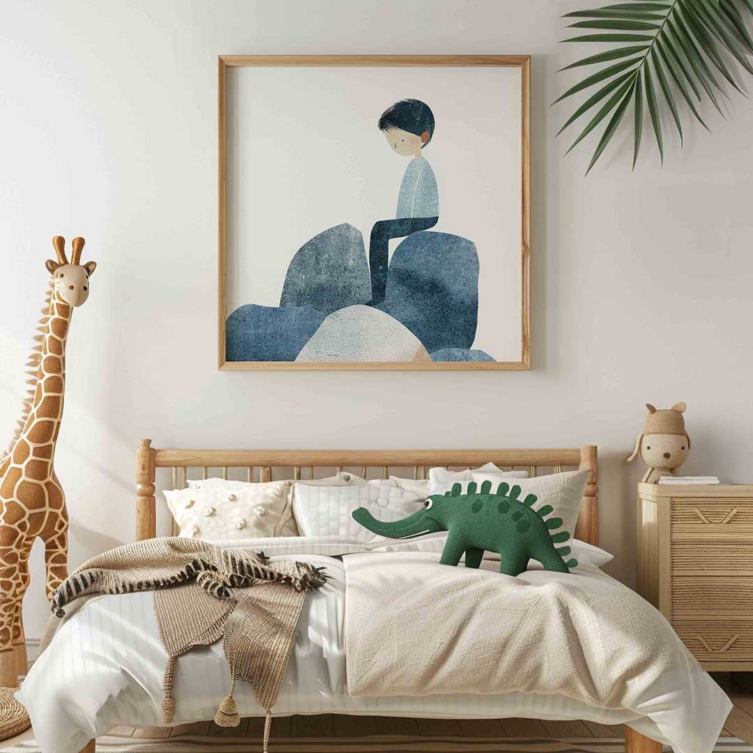 Zittende figuur op stenen – vierkante kinderkamer wanddecoratie van WallArtistic
