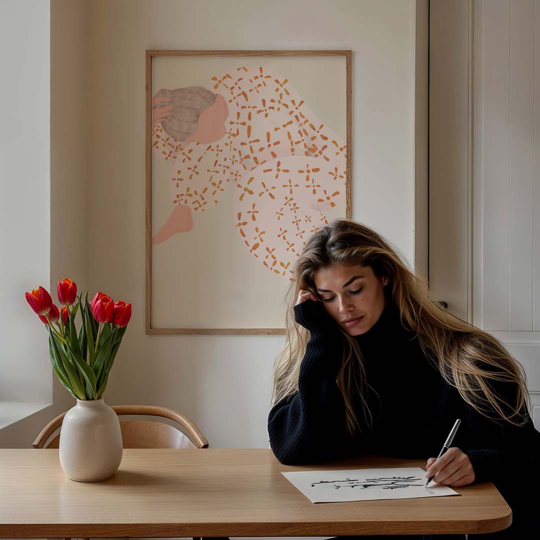 Dansende Vrouw in Abstracte Stijl – staande vrouwelijke wanddecoratie van WallArtistic