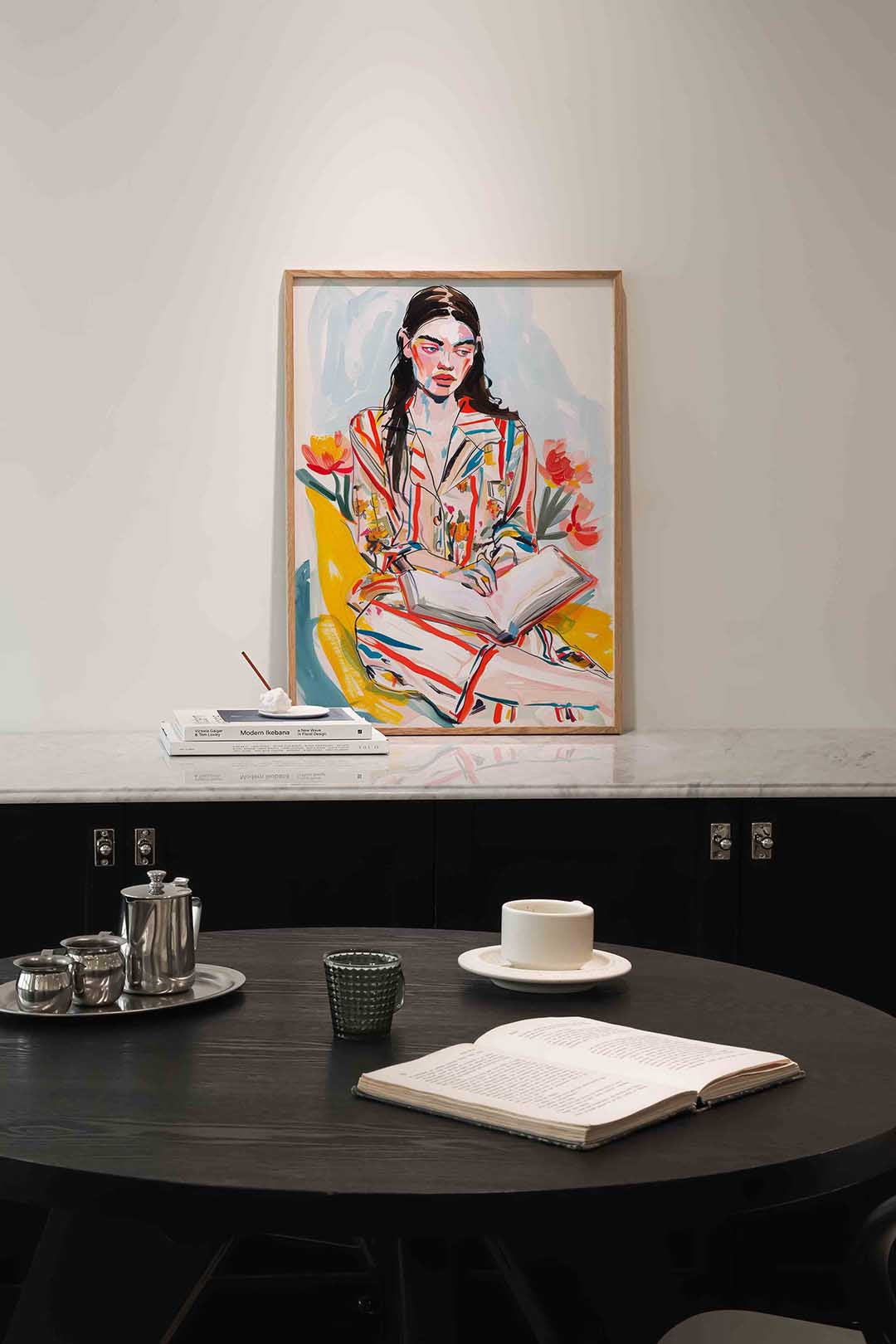 Lezende vrouw – portret poster in staand formaat