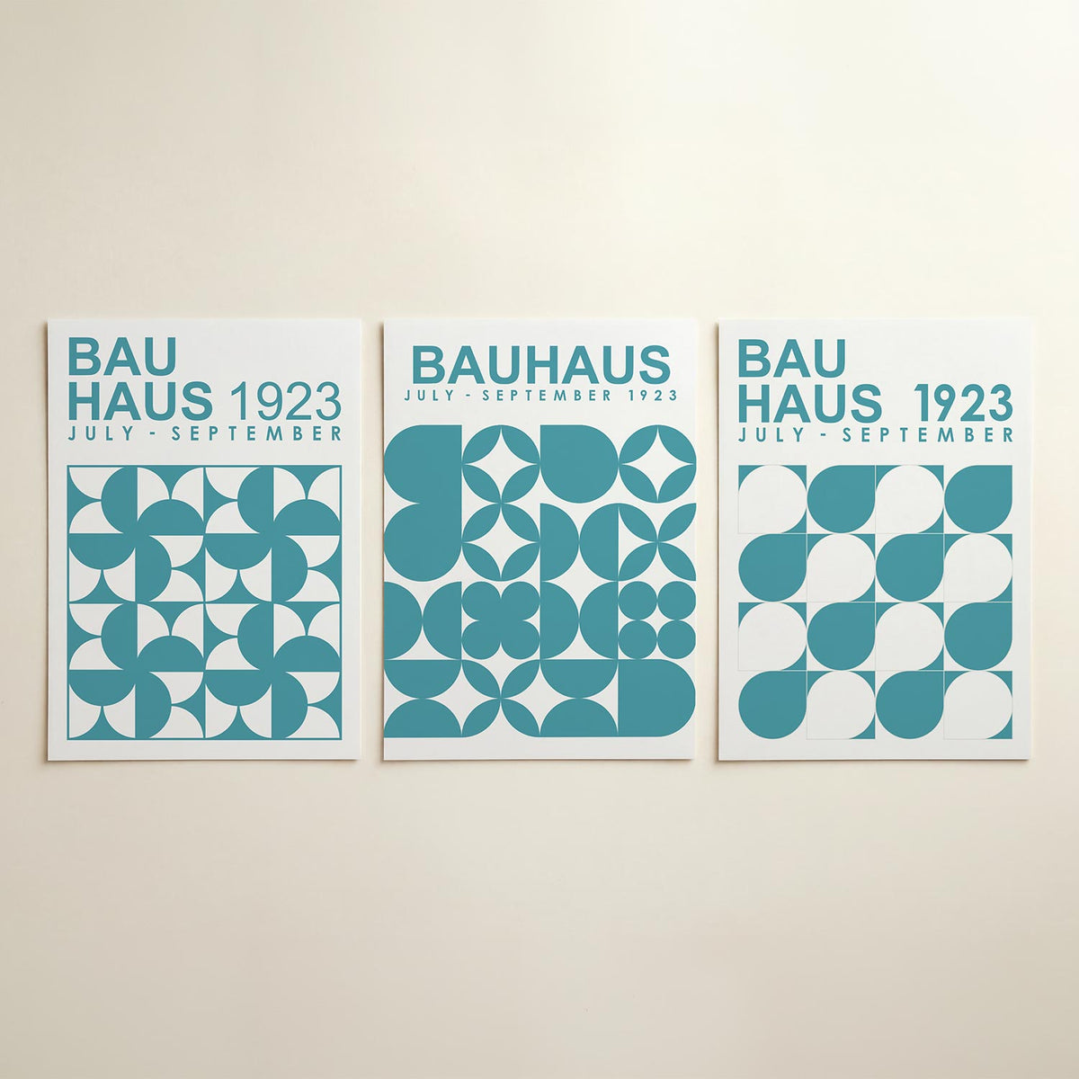 Vorm en kleur posterset – detailweergave – deze posterset in drie delen toont een ritmisch patroon van halve cirkels en