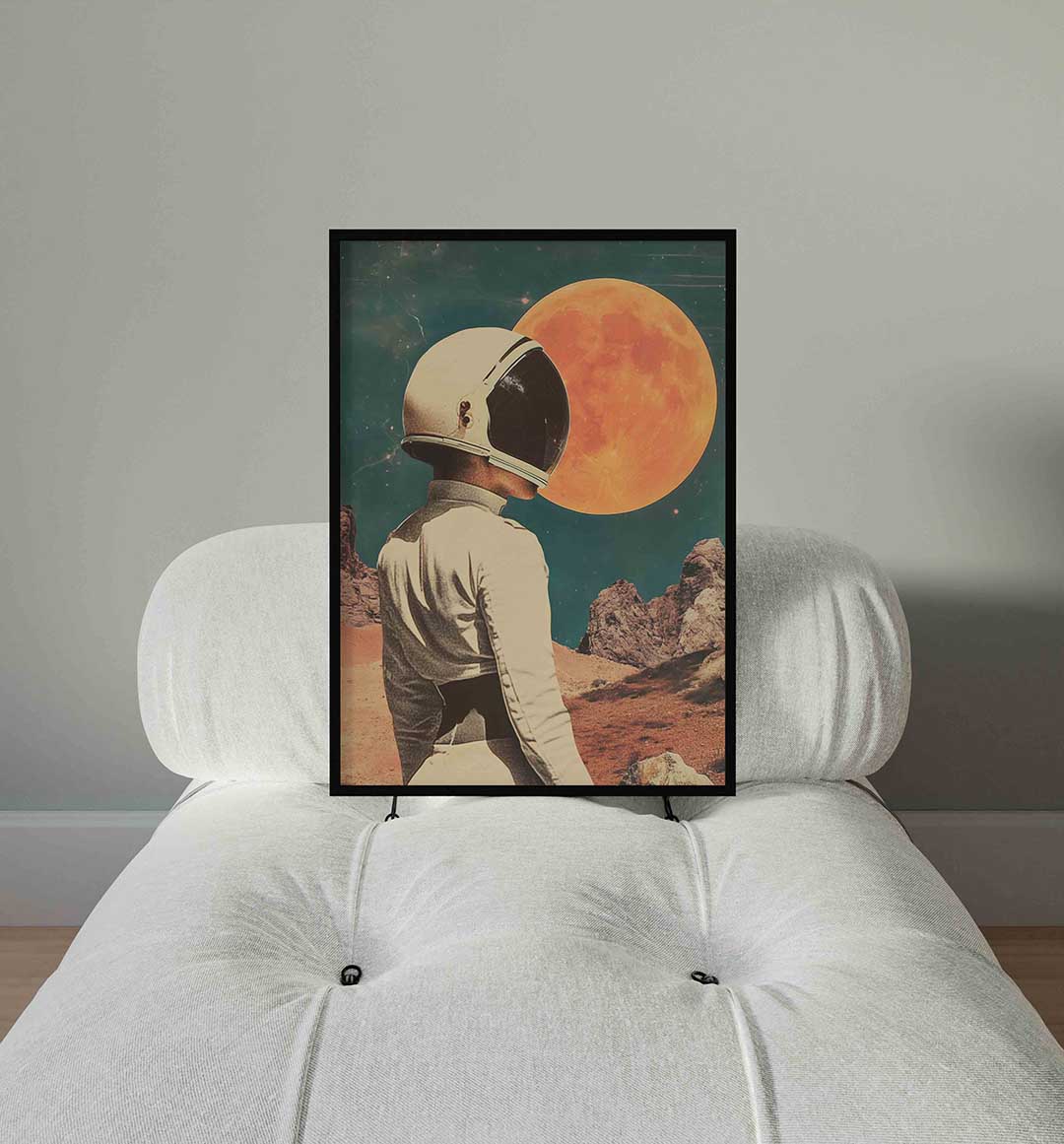 Astronaut en maan – staande surrealistische wanddecoratie van WallArtistic
