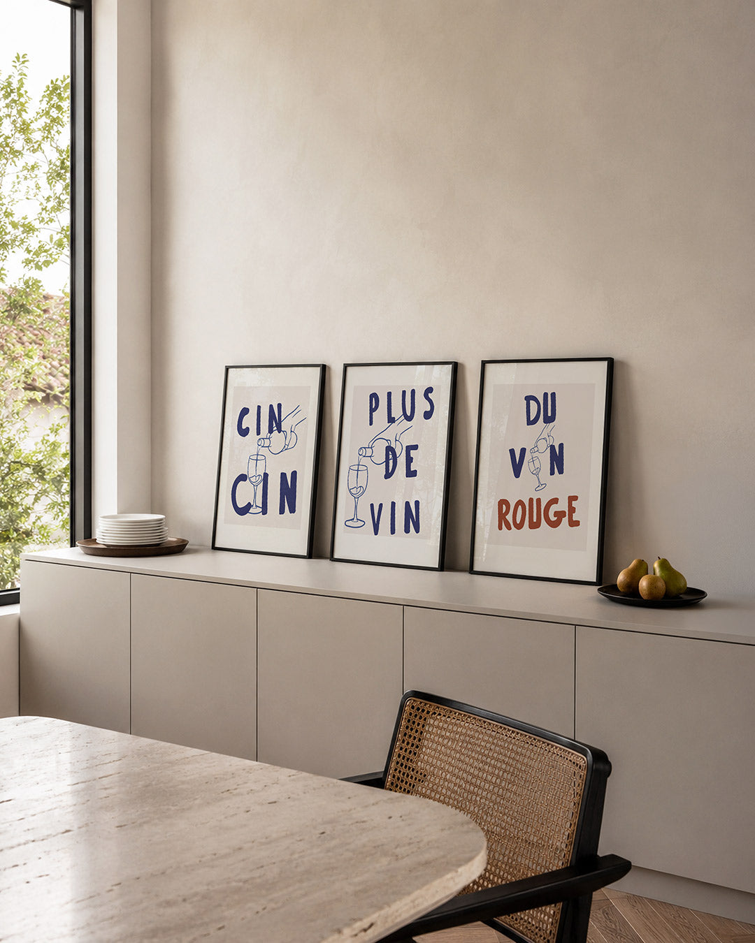 Lijnen en cheers – een speelse compositie met grote, blauwe letters en een eenvoudige – weergave 4