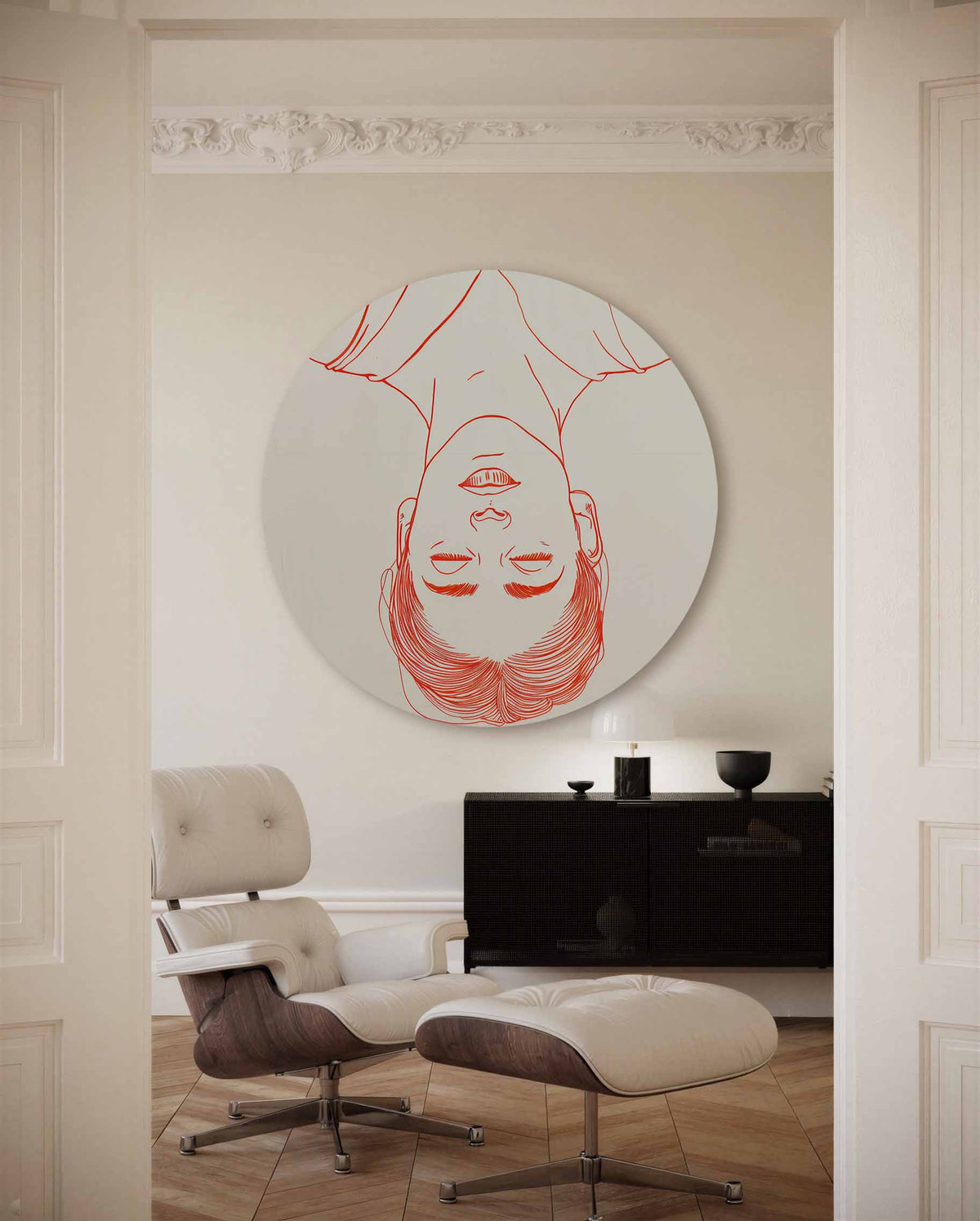 Portret in rood – muurcirkel met kleur en vormen voor aan de muur