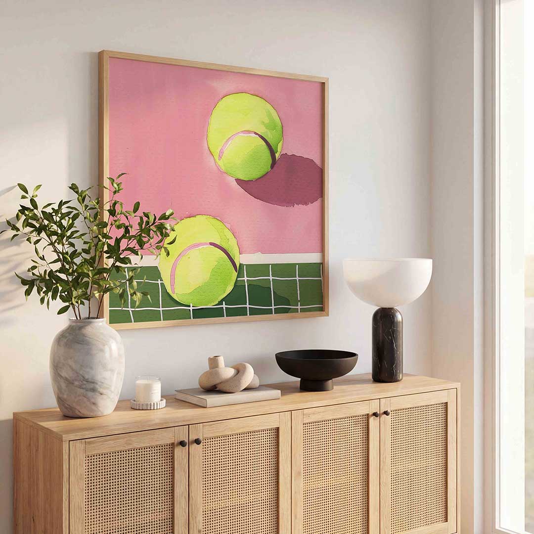 Tennisballen en net – kleurrijke poster in vierkant formaat