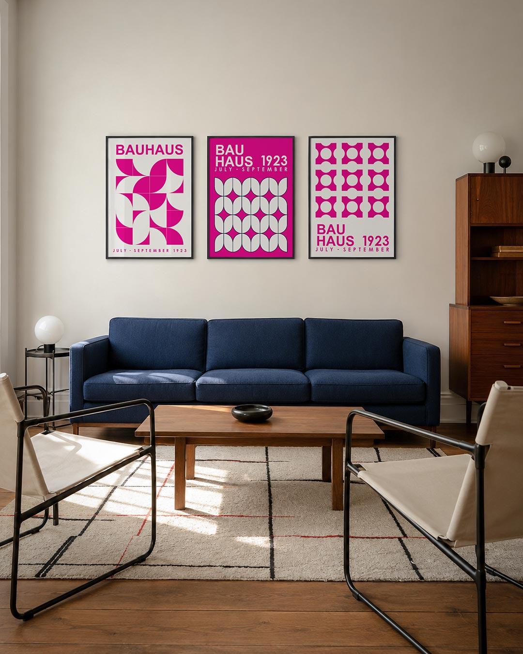 Vorm en kleur posterset – derde productweergave – felle roze en witte vormen dansen in een speelse compositie. Halve cirkels